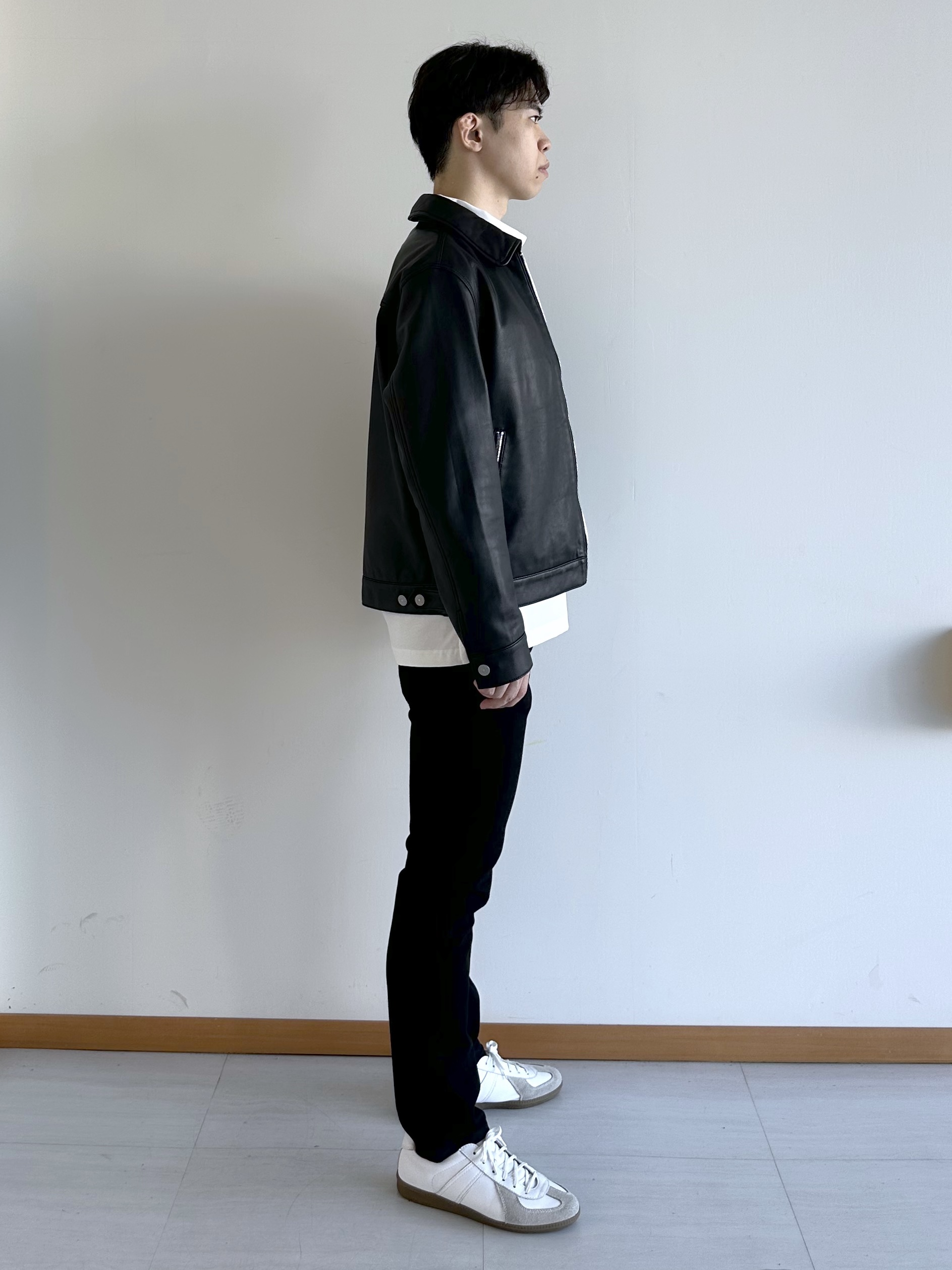 イッシーさんの「TAKEO KIKUCHI｜【BOWLER HAT LABEL】シングルレザーライダースジャケット」を使ったコーディネート
