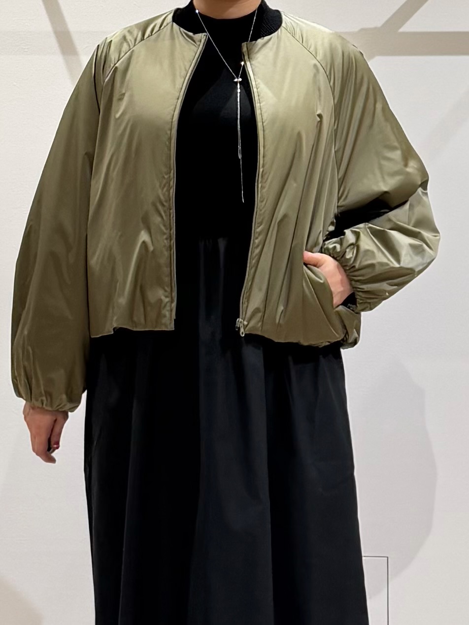 TOMOMIさんの「UNTITLED｜【軽アウター/中綿/秋冬コート】ショートブルゾン」を使ったコーディネート