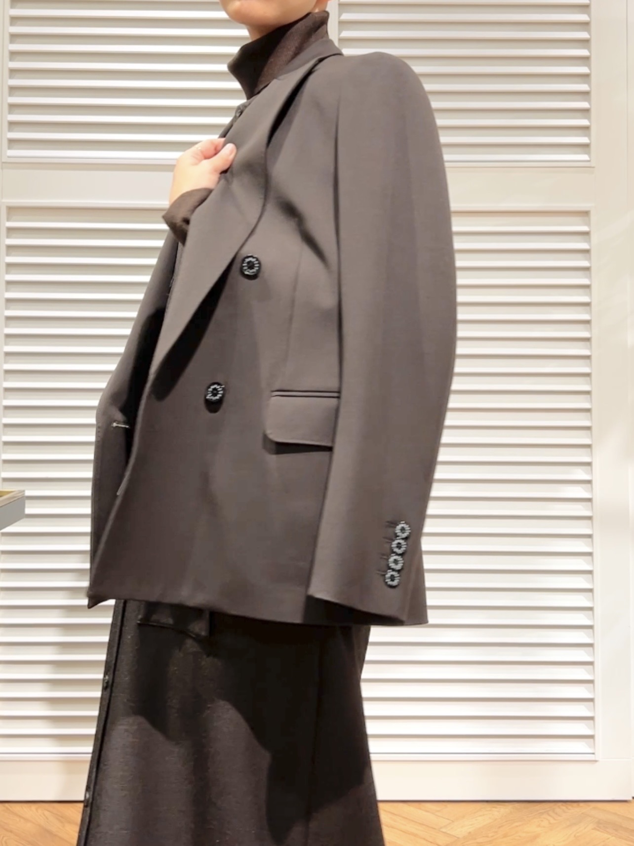 OCHIAIさんの「DRESSTERIOR｜【セットアップ可/温度調節】コンフォータブルジャケット」を使ったコーディネート