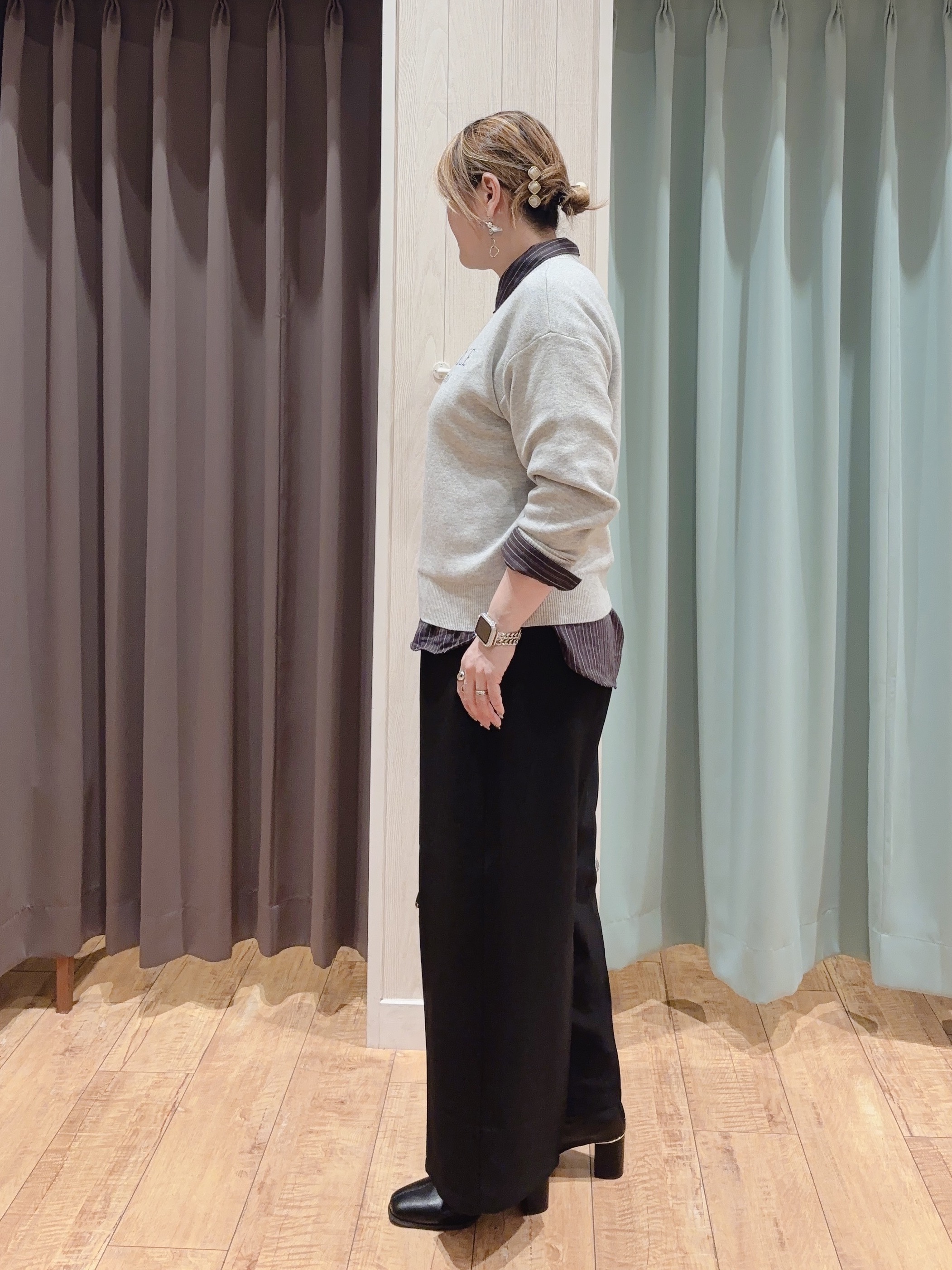 HANAさんの「SHOO･LA･RUE｜【S-LL/洗濯機可】スウェットライク ロゴニット」を使ったコーディネート