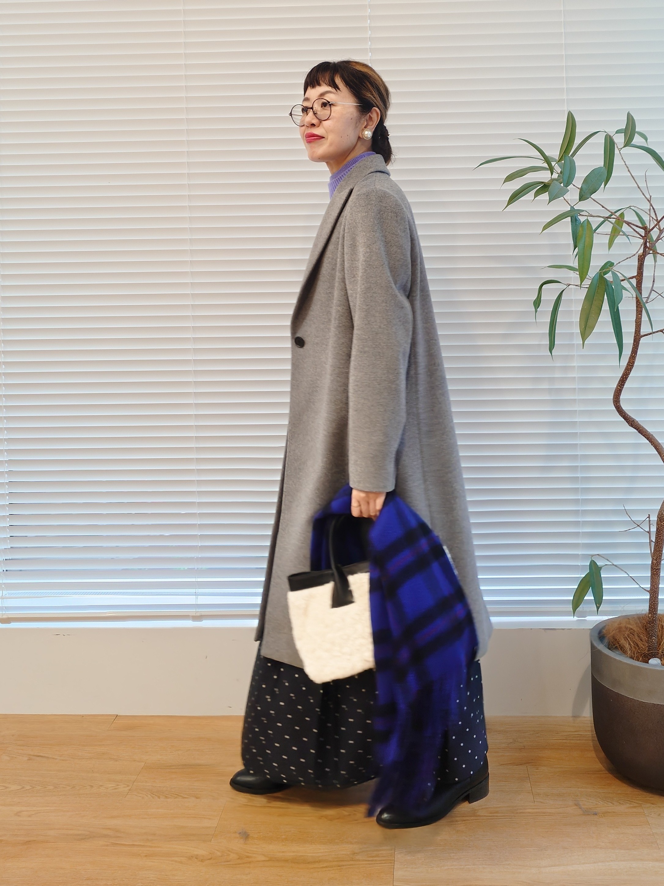 MUTSUKOさんの「UNTITLED｜ウールカシミヤテーラーコート」を使ったコーディネート