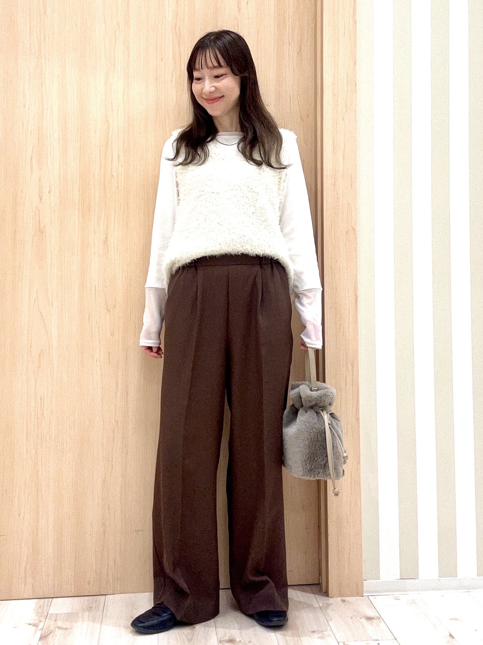 ririさんの「SHOO･LA･RUE｜【S-LL/洗濯機可】レイヤードの幅広がる お袖チュールトップス」を使ったコーディネート