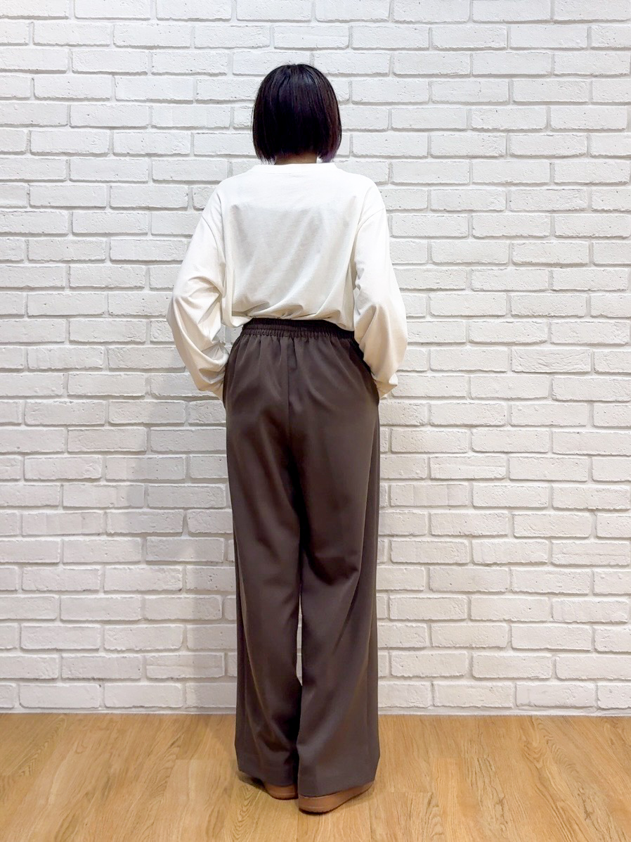 𝐜𝐡𝐢𝐤𝐚さんの「SHOO･LA･RUE｜【S-LL/洗濯機可/体型カバー】ライトオンスデニム ダブルポケット オーバーサイズシャツ」を使ったコーディネート