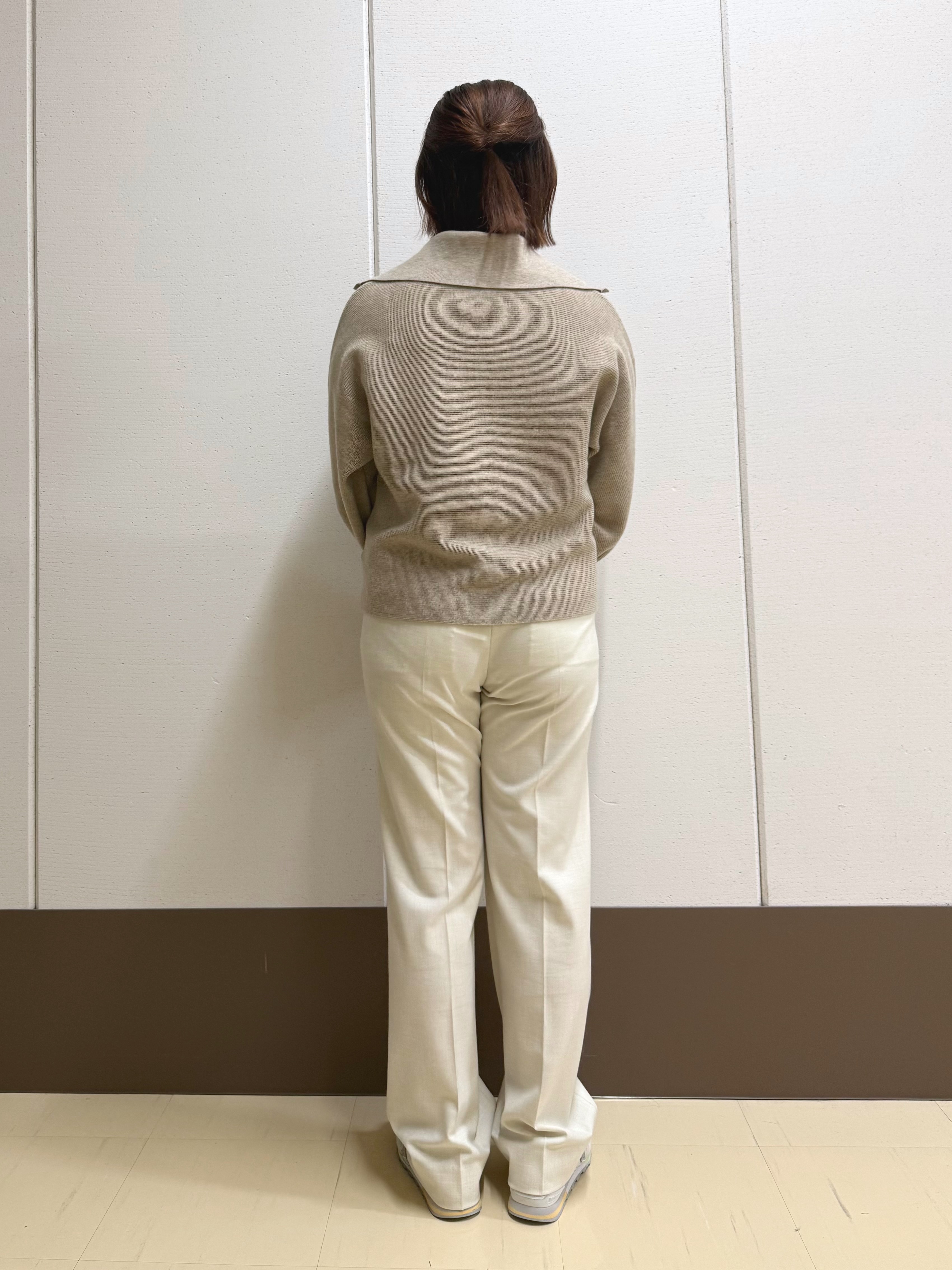 Rikoさんの「INDIVI｜【ウール混／クロップド丈】畦編みスキッパー衿ニット」を使ったコーディネート