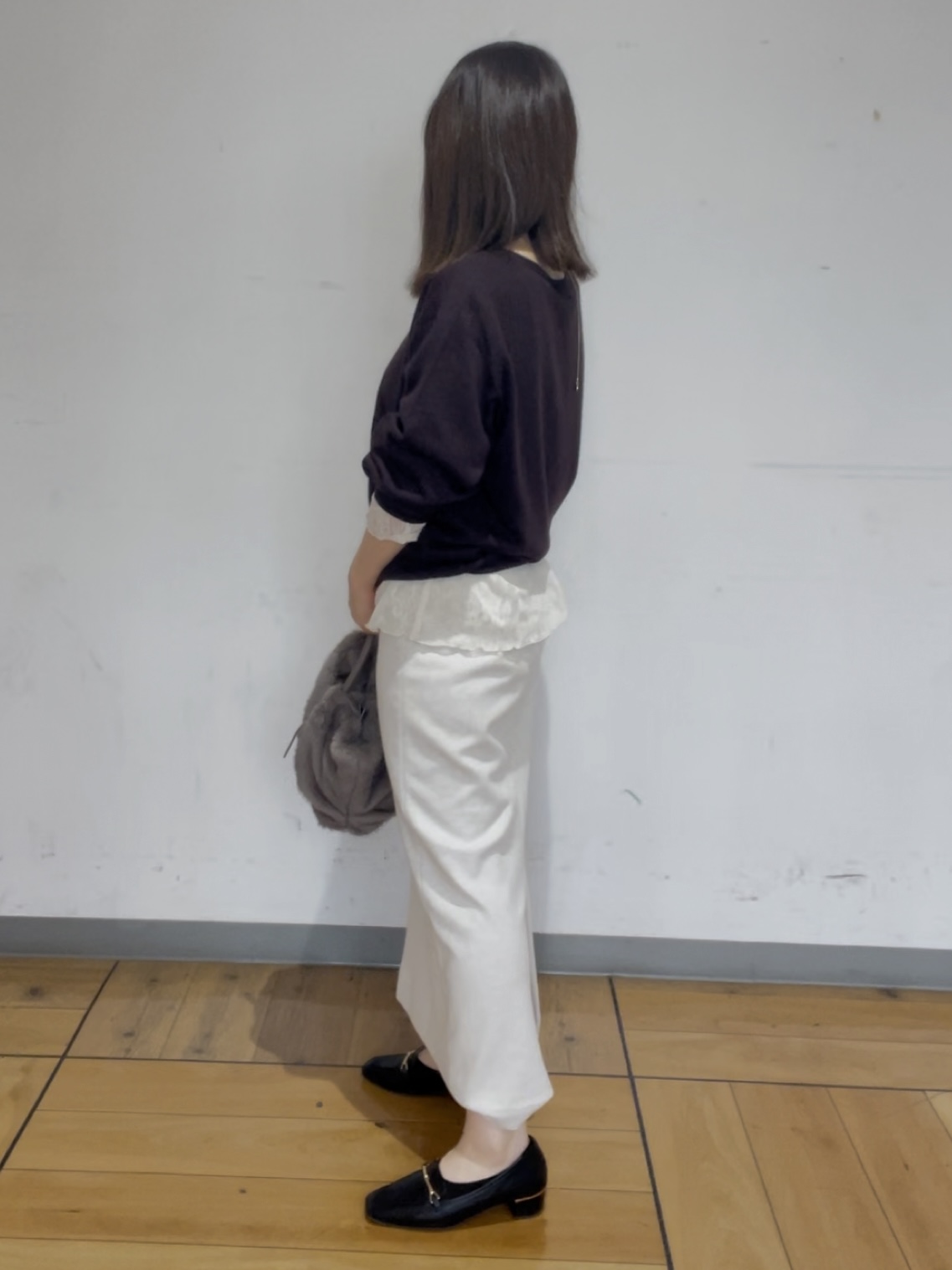 ELENAさんの「UNTITLED｜【店頭人気！/8色展開】ボリュームスリーブニットプルオーバー」を使ったコーディネート