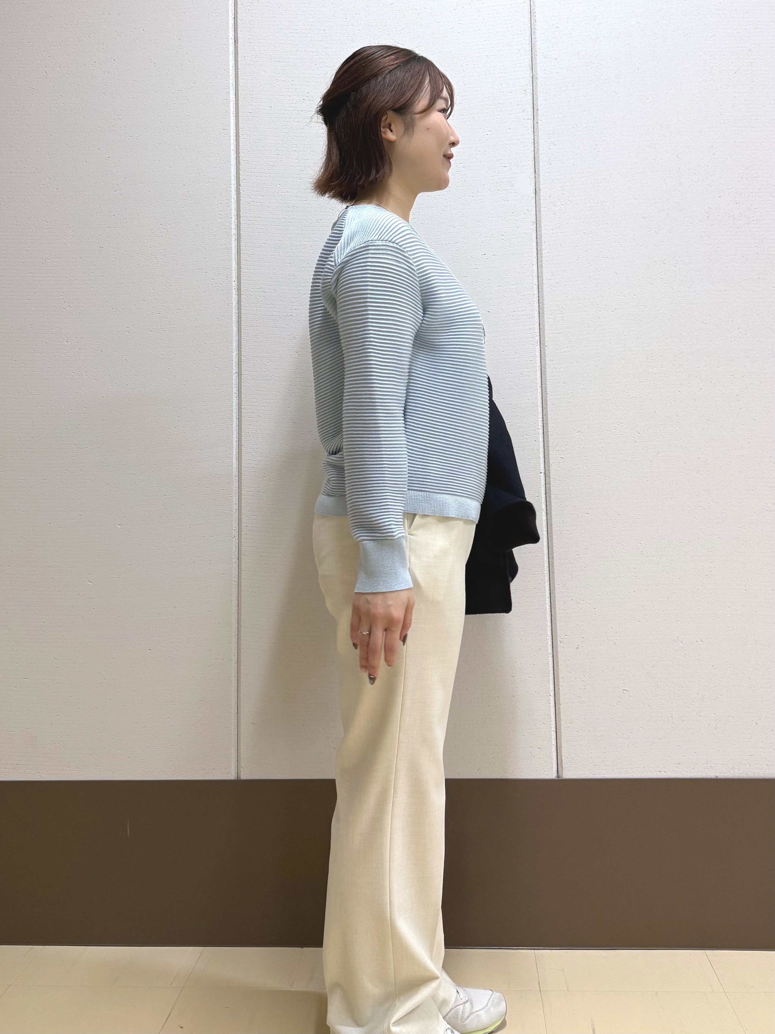 Rikoさんの「INDIVI｜【ウール混／体型カバー】ラメガーター編み Vネックニット」を使ったコーディネート