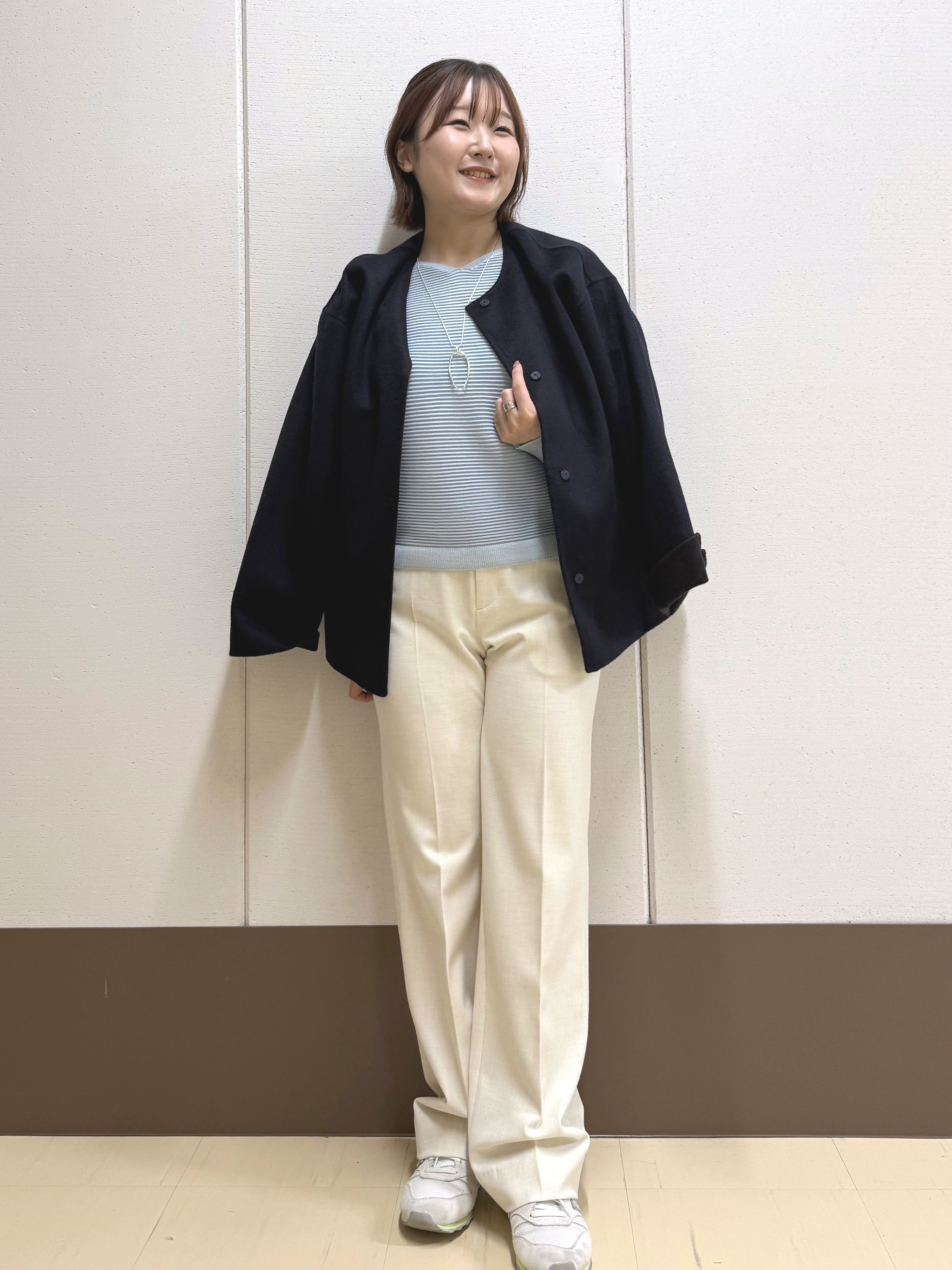 Rikoさんの「INDIVI｜【ウール混／体型カバー】ラメガーター編み Vネックニット」を使ったコーディネート