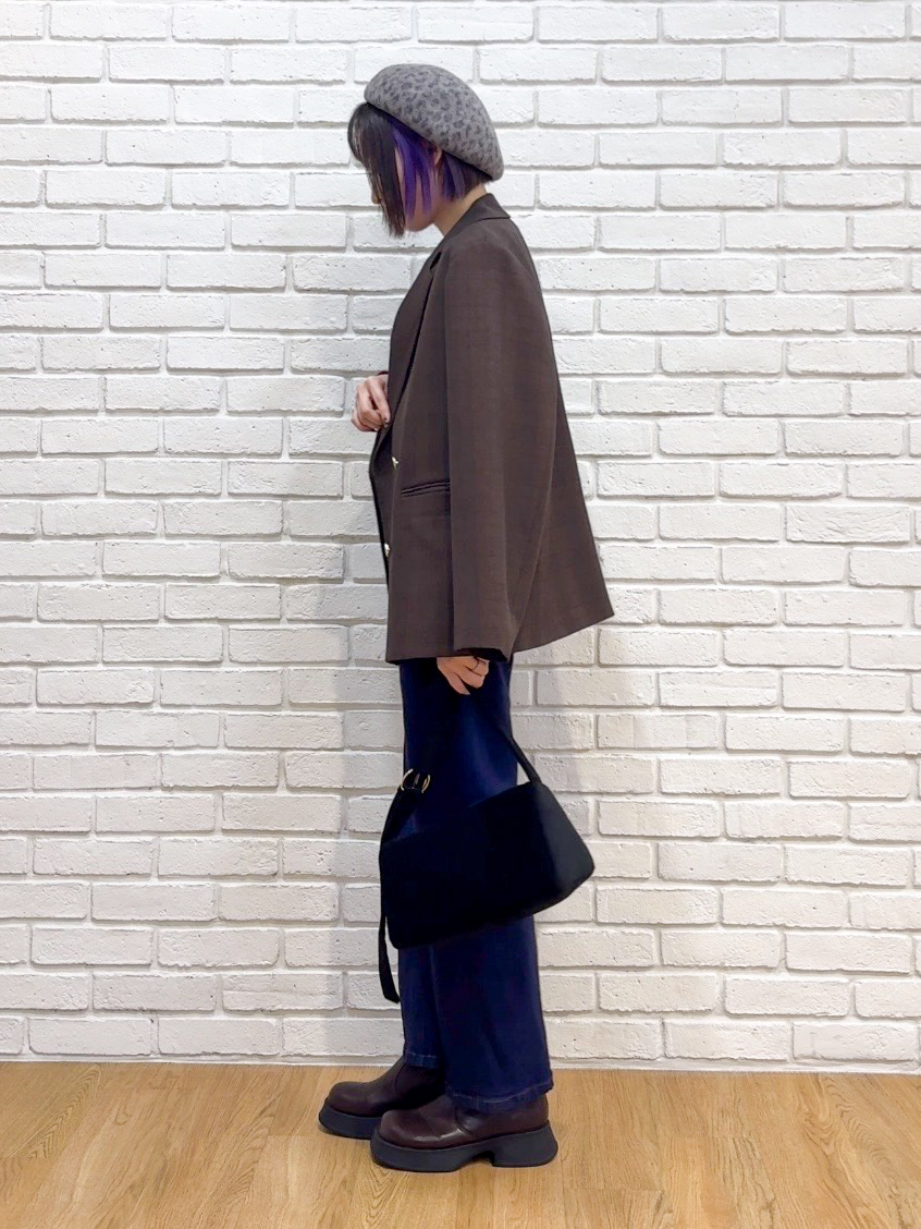 𝐜𝐡𝐢𝐤𝐚さんの「SHOO･LA･RUE｜【セットアップ可/洗濯後しわになりにくい】ウールフィール ダブルジャケット」を使ったコーディネート