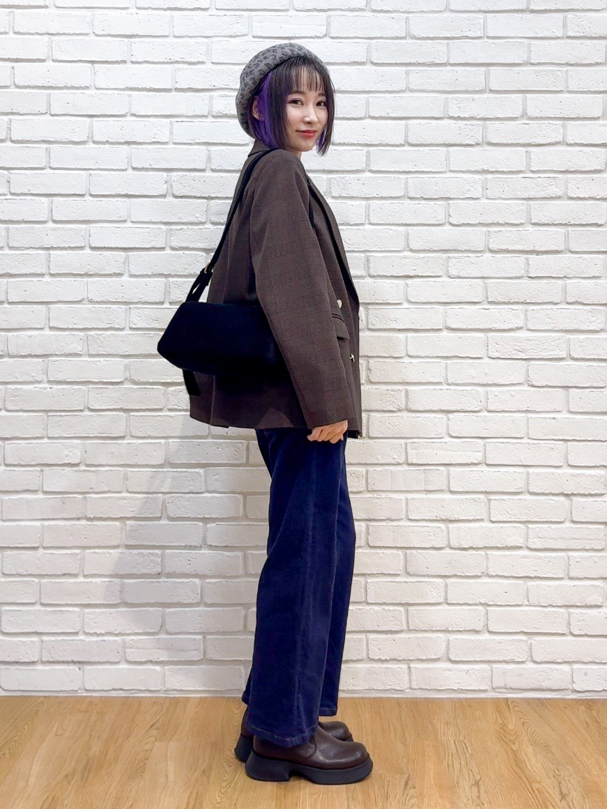 𝐜𝐡𝐢𝐤𝐚さんの「SHOO･LA･RUE｜【セットアップ可/洗濯後しわになりにくい】ウールフィール ダブルジャケット」を使ったコーディネート