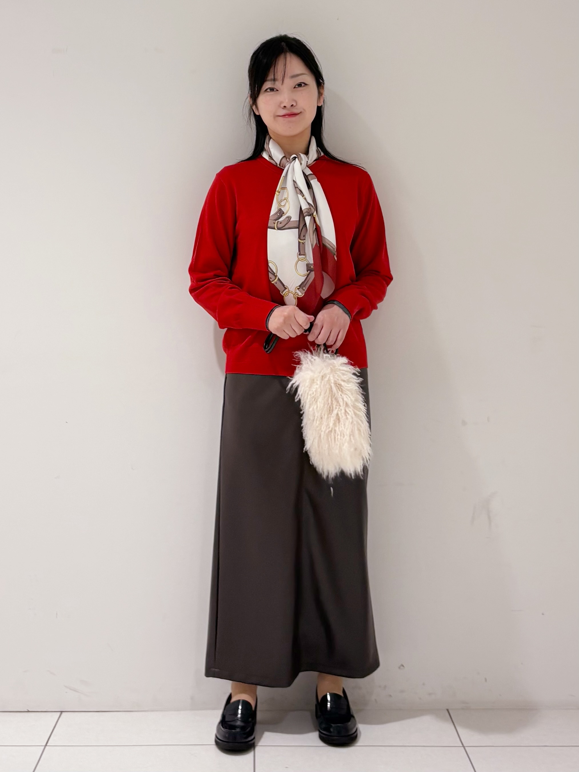 momokoさんの「INDIVI｜【ウール混／美素材】ベーシック丸首カーディガン」を使ったコーディネート