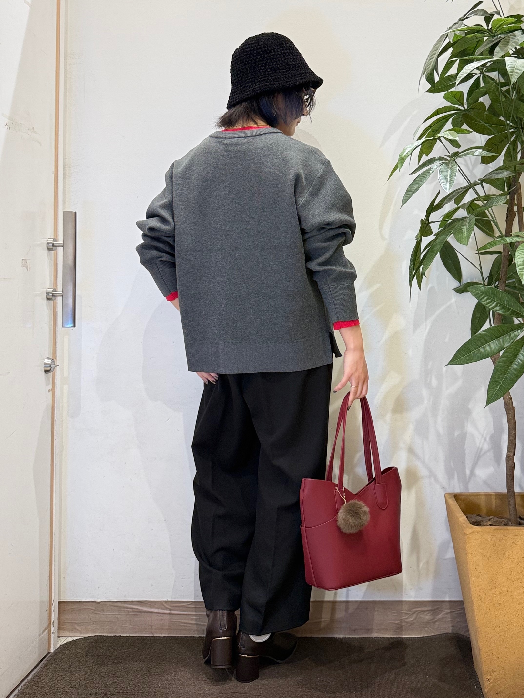 misakiさんの「SHOO･LA･RUE｜【洗濯機可/S-LL】配色がアクセント スウェットライクニット」を使ったコーディネート