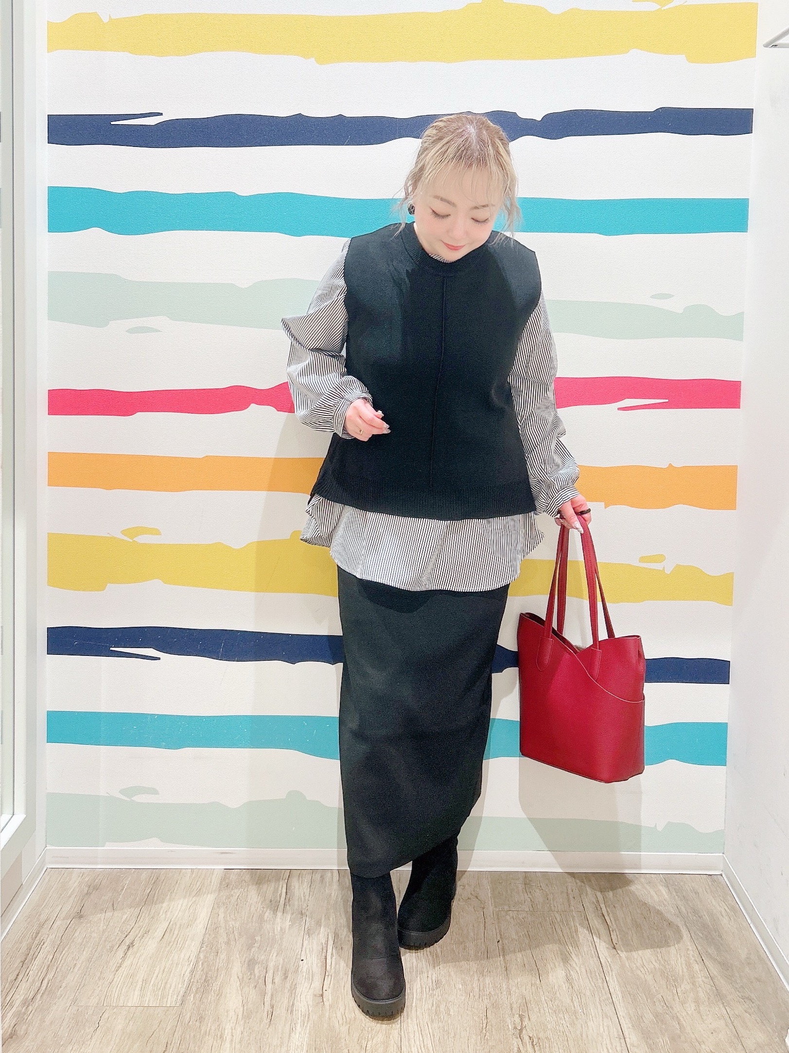 Peeさんの「SHOO･LA･RUE｜【2点セット/S-LL】着回し自在 スポンディッシュニットベスト＆フレアシャツ」を使ったコーディネート