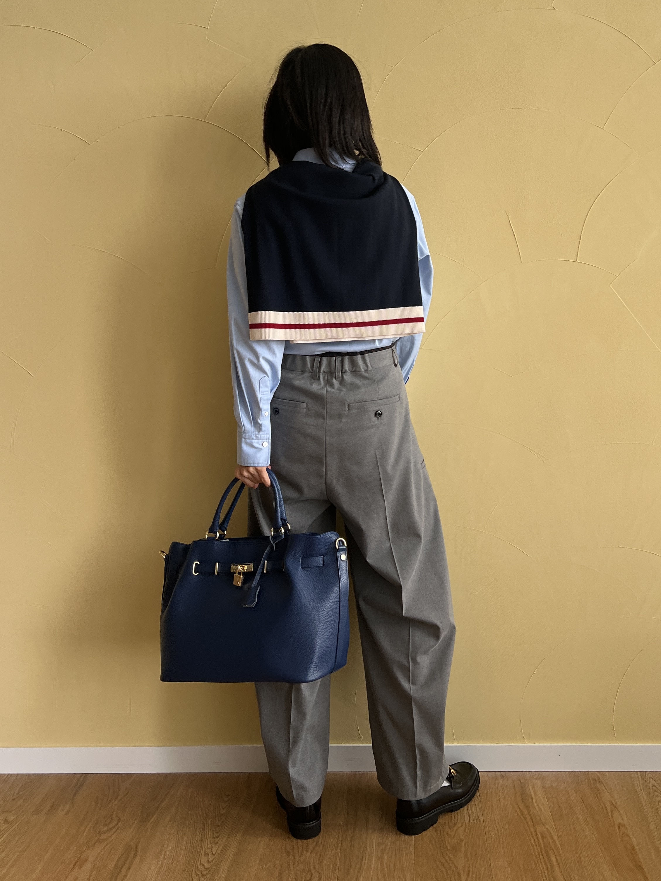 misaさんの「DRESSTERIOR｜【STORY11月号掲載】カービー カーゴパンツ」を使ったコーディネート