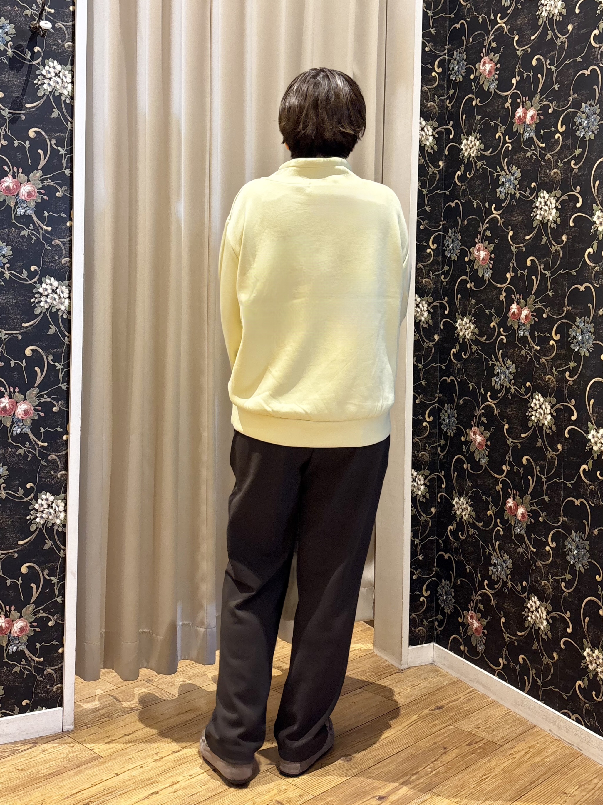 たみさんの「SHOO･LA･RUE｜【S-LL/体型カバー】もちさらなめらかタッチ 抜き襟風トップス」を使ったコーディネート