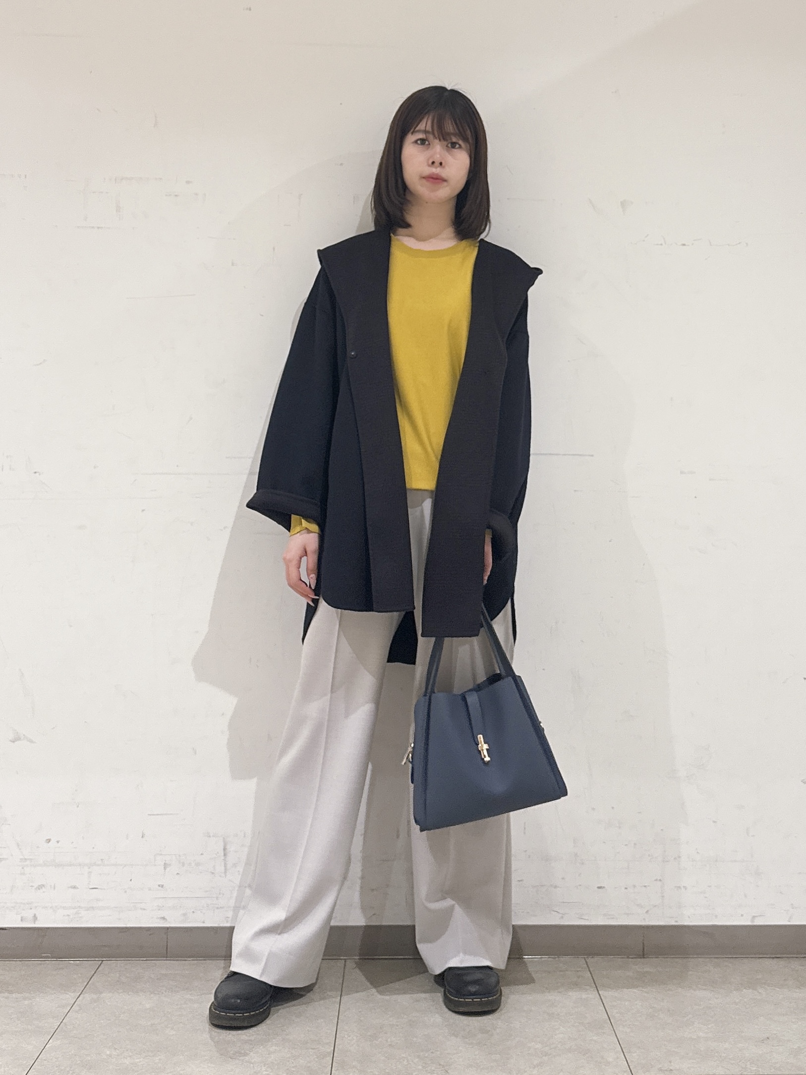 rinaさんの「INDIVI｜【選べる6色／ストレッチ◎】きれいめドルマンスリーブニット」を使ったコーディネート