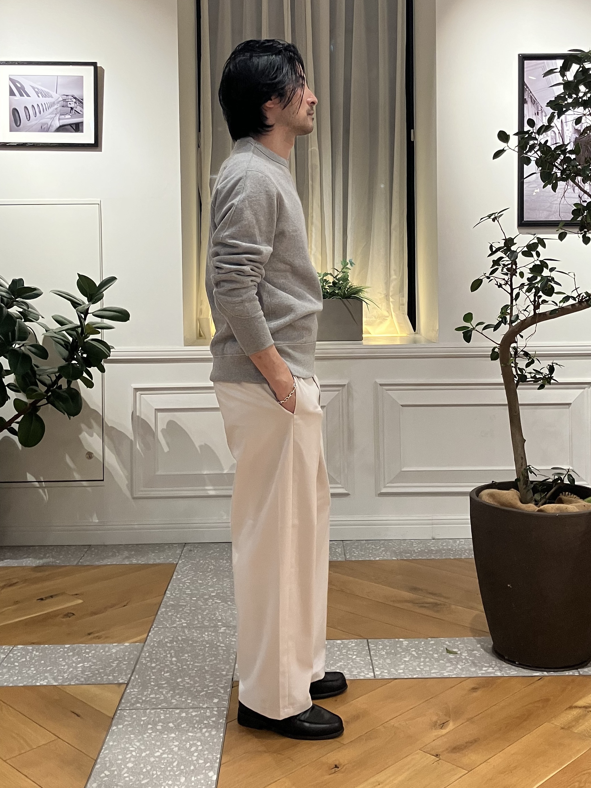 junyaさんの「DRESSTERIOR｜◆[DRESSTERIOR定番]吊裏毛プルオーバースウェット」を使ったコーディネート