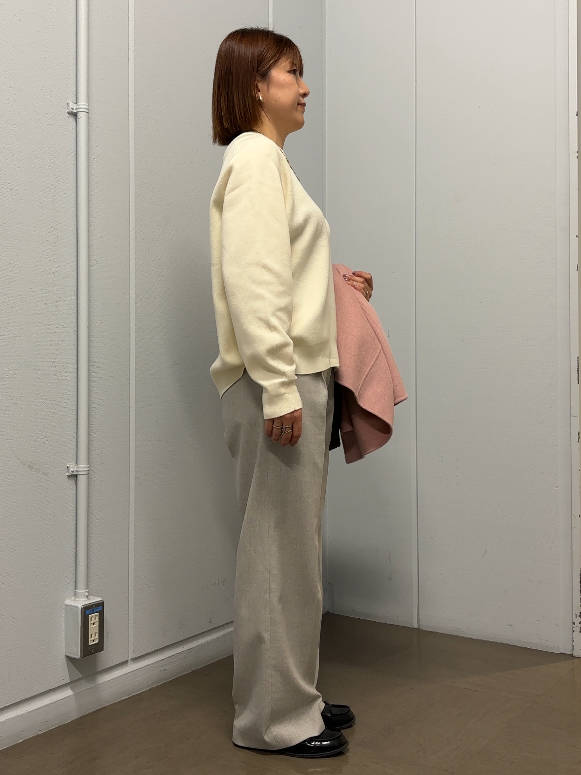 SaKiさんの「UNTITLED｜【きれいめカジュアル】スウェットライクニットプルオーバー」を使ったコーディネート