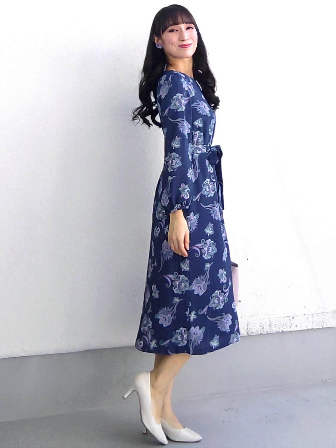 keinaさんの「SunaUna｜【手洗い可／日本製】ペイズリー柄パフスリーブワンピース」を使ったコーディネート