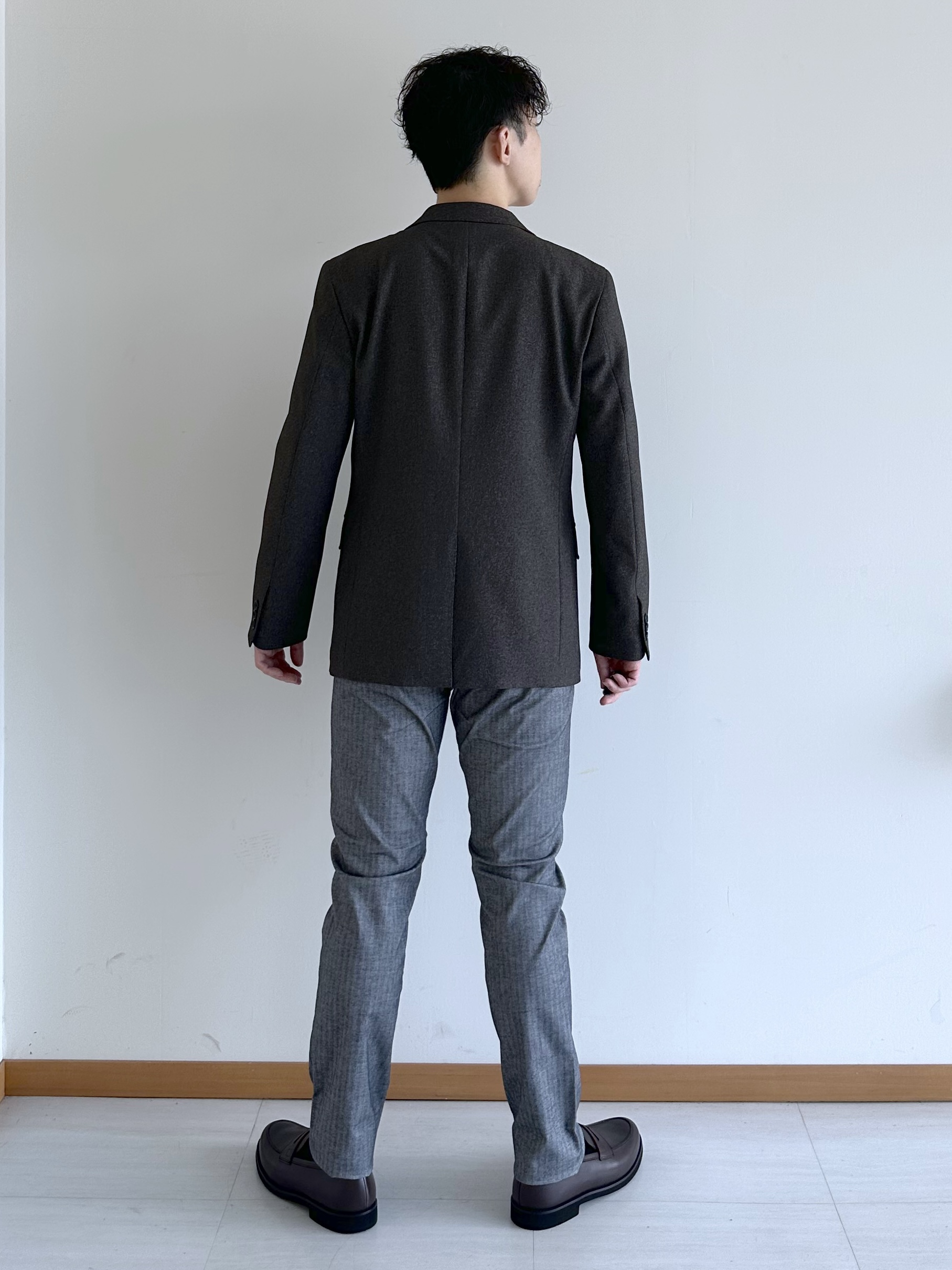 イッシーさんの「TAKEO KIKUCHI｜ウールライクキャットフット ジャケット」を使ったコーディネート