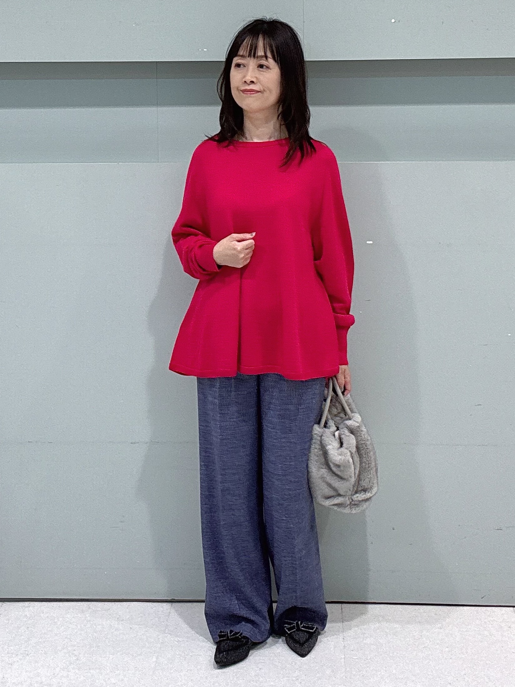 makiさんの「UNTITLED｜【シルク混/薄手ニット】Aラインシルエットニットプルオーバー」を使ったコーディネート