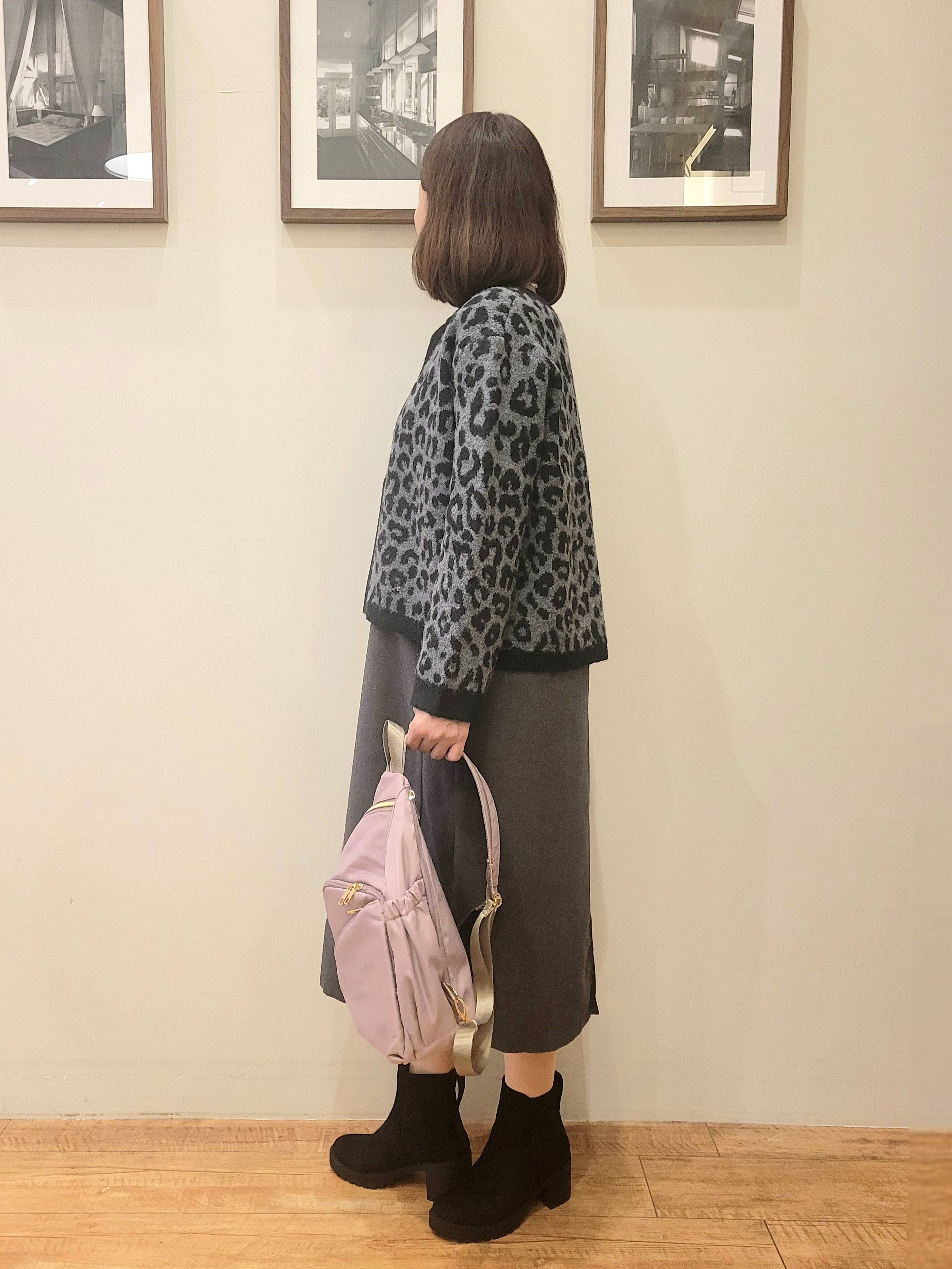 ユウさんの「SHOO･LA･RUE｜【洗濯機可/S-LL】ジャケット感覚で着られる バイカラーニットカーディガン」を使ったコーディネート