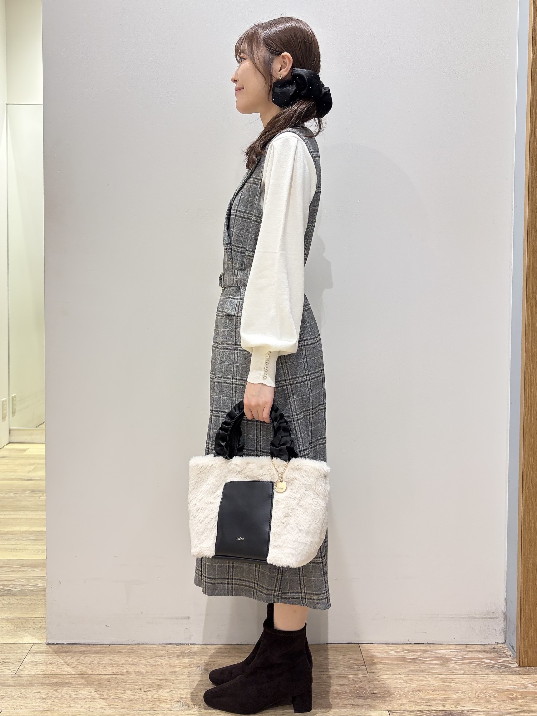 MOMOさんの「index｜カシミヤタッチハイネックニット【洗濯機OK／抗ピリング】」を使ったコーディネート