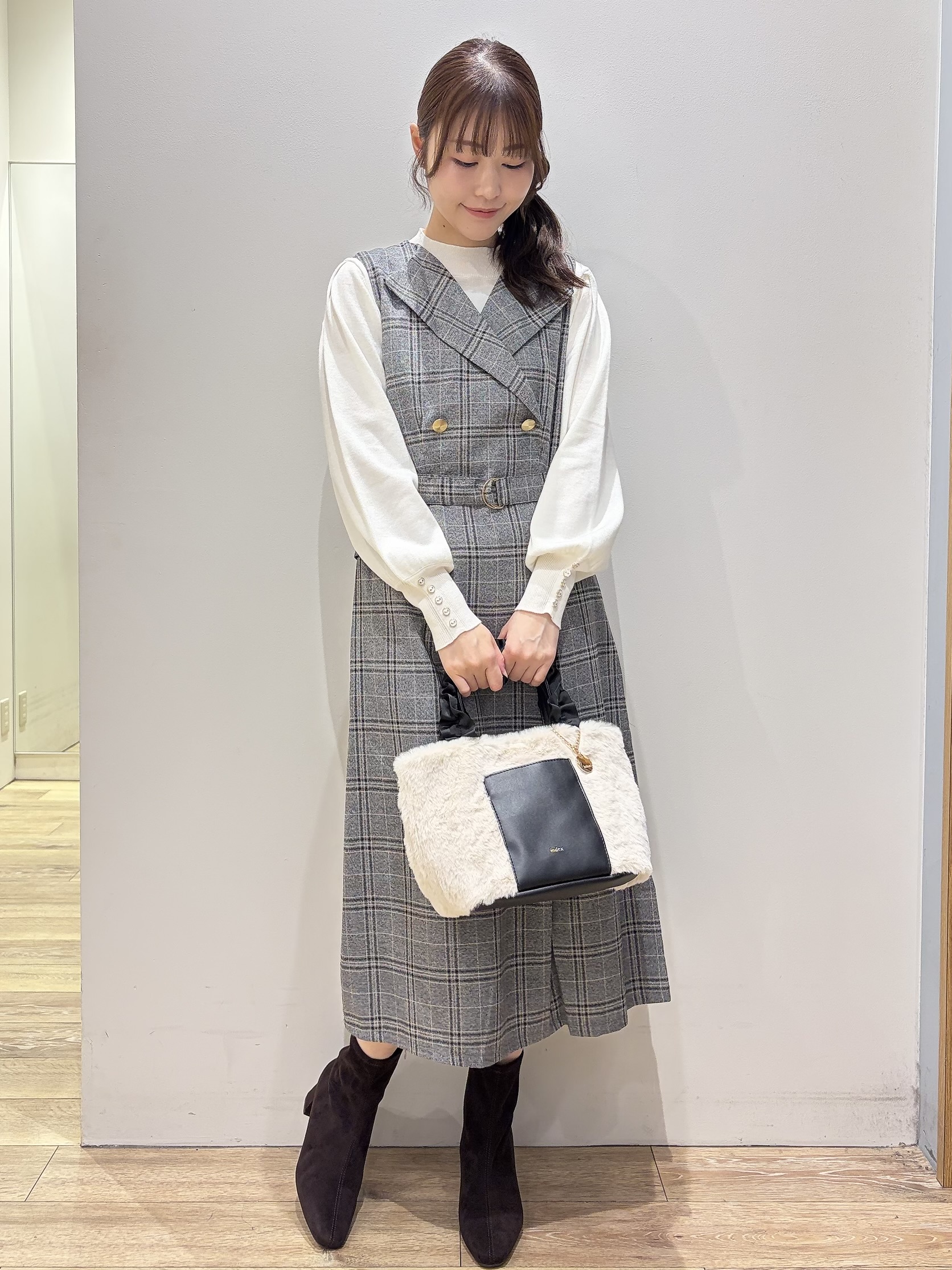 MOMOさんの「index｜カシミヤタッチハイネックニット【洗濯機OK／抗ピリング】」を使ったコーディネート