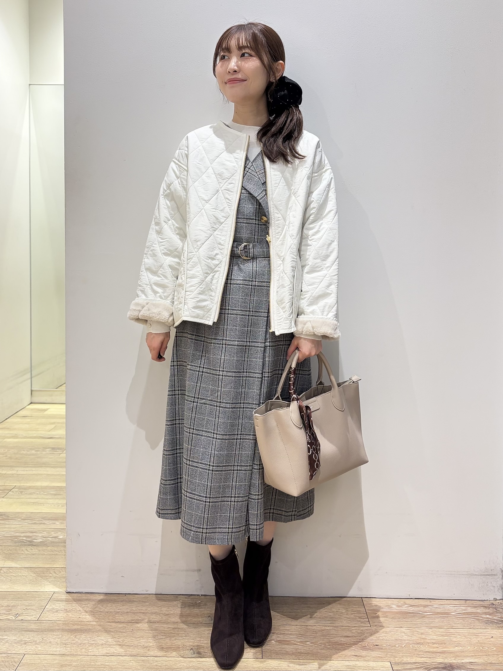 MOMOさんの「index｜カシミヤタッチハイネックニット【洗濯機OK／抗ピリング】」を使ったコーディネート