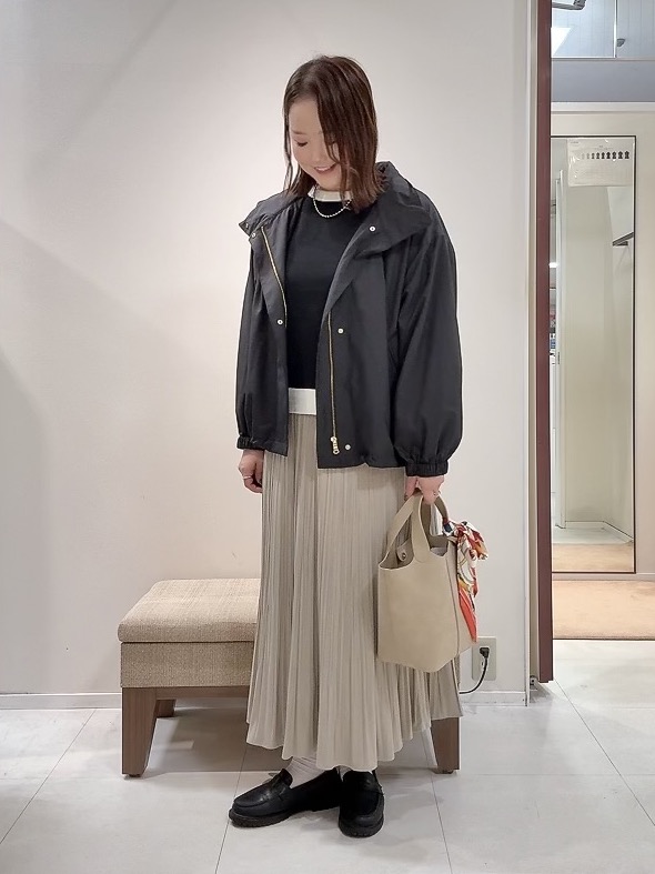 YUIさんの「UNTITLED｜【撥水/軽アウター/2way】タフタマウンテンパーカー」を使ったコーディネート