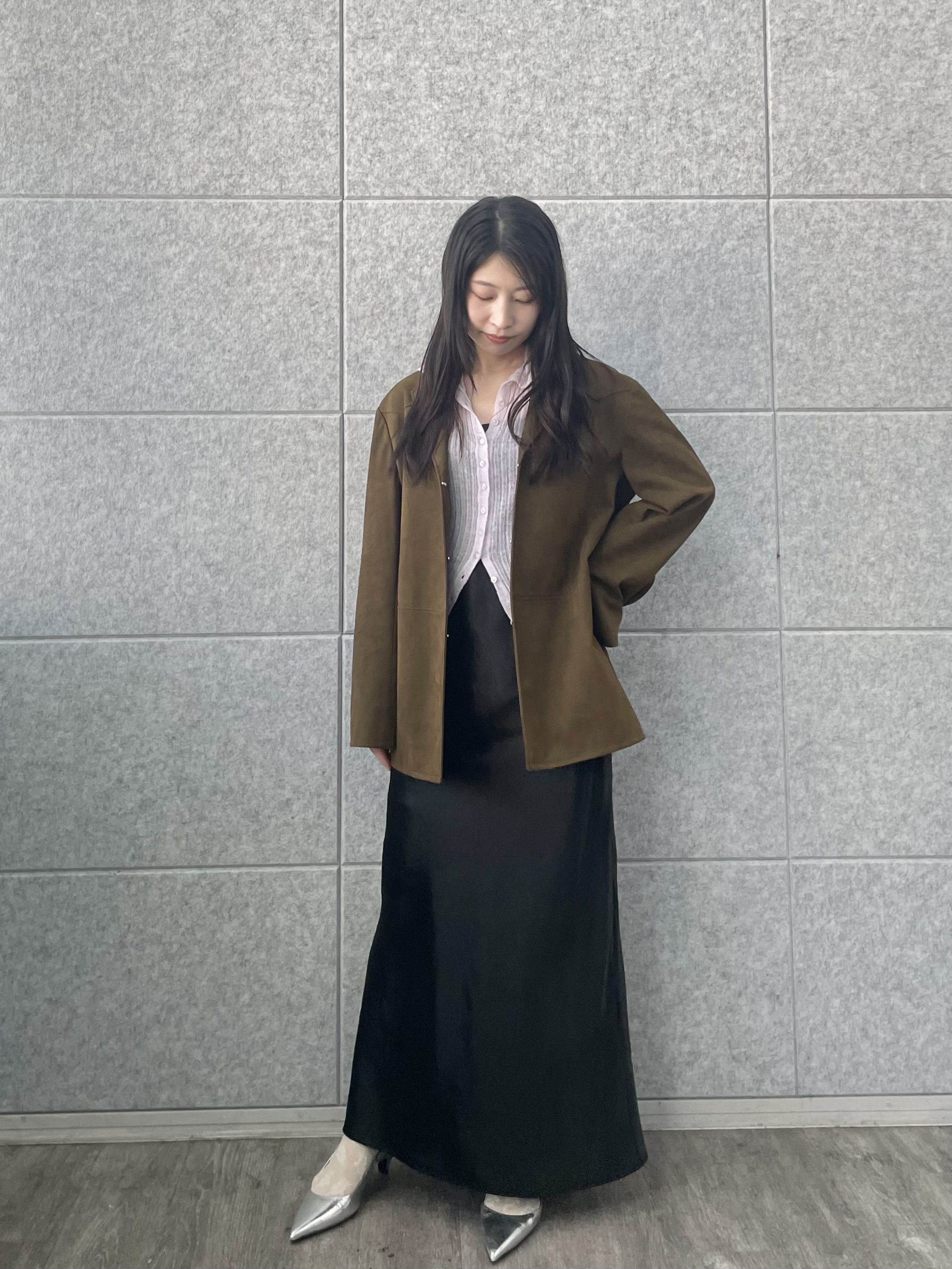 丸山加奈子さんの「CODE A｜soft suede－like jacket」を使ったコーディネート