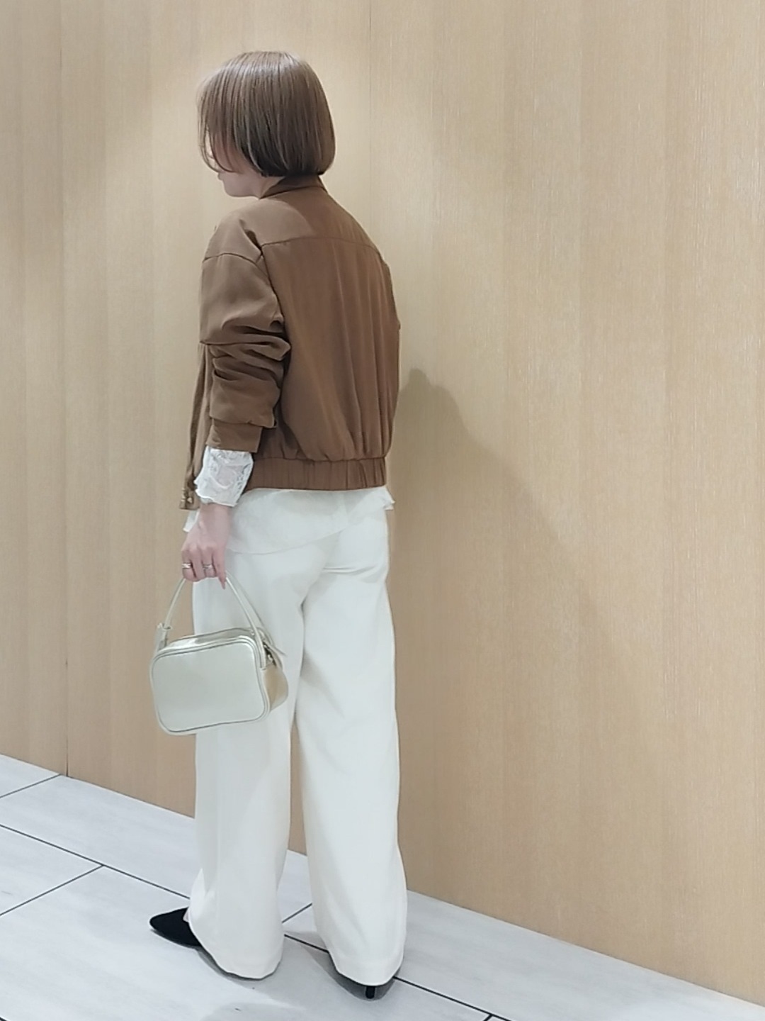 s u g iさんの「UNTITLED｜【セットアップ可/秋ジャケット】スエードライクブルゾン」を使ったコーディネート