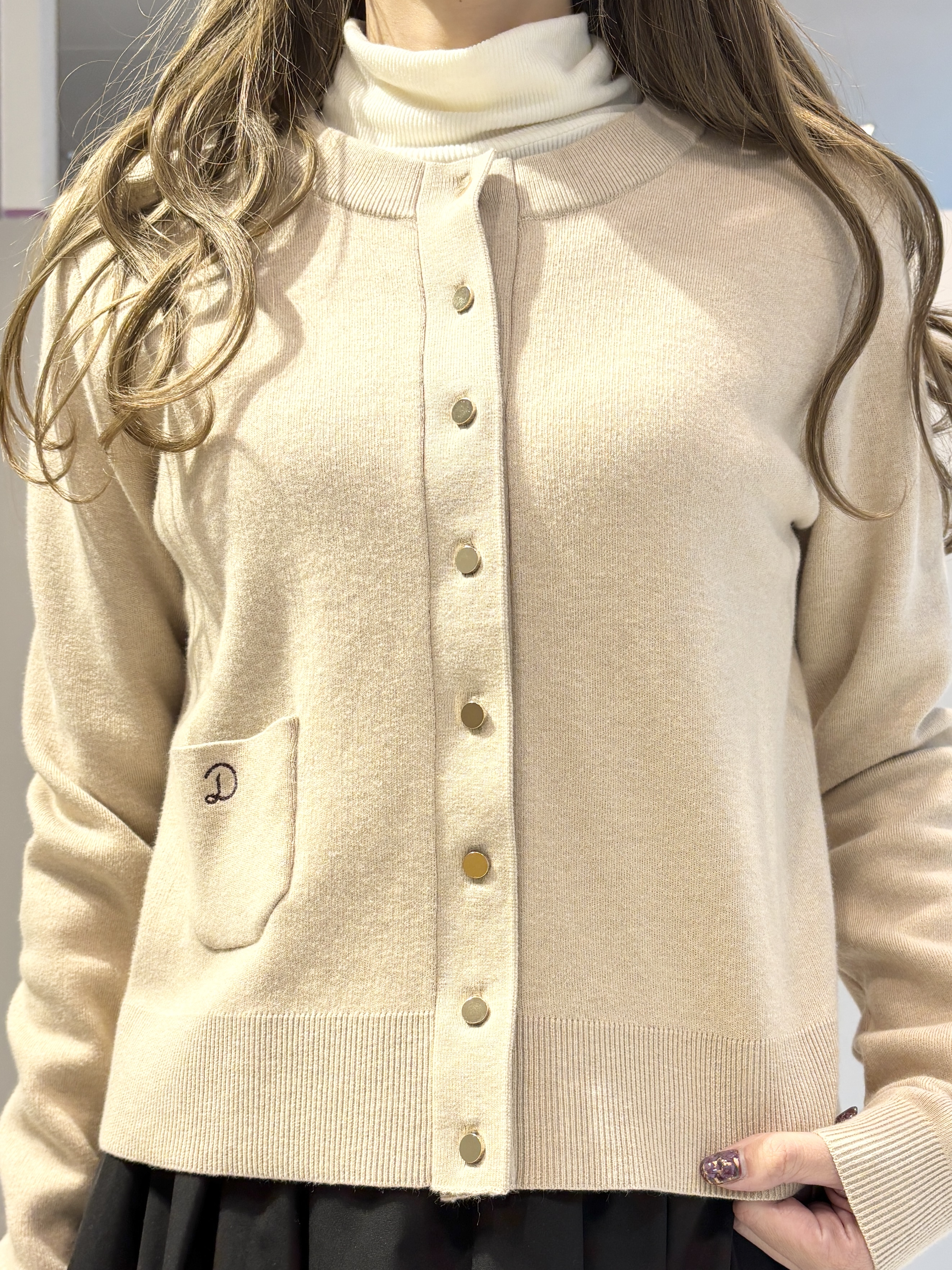 清水夏姫さんの「DRESSTERIOR｜【吸湿発熱/保湿機能/インナー】ホカウル タートルネックプルオーバー」を使ったコーディネート