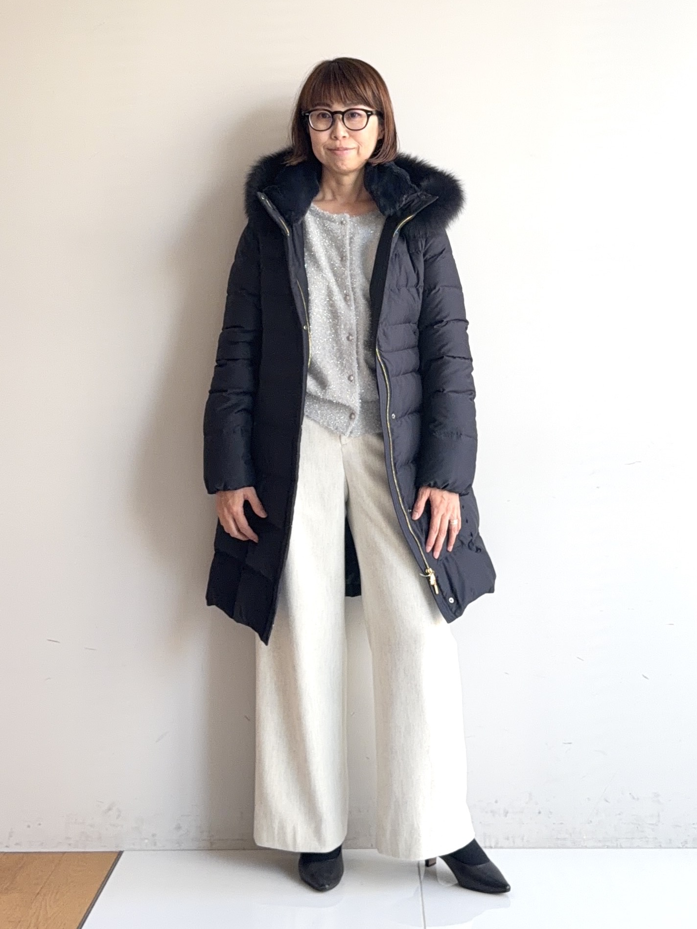 murayamaさんの「INDIVI｜【名品／撥水／抗菌防臭】ロング丈リサイクルダウンコート」を使ったコーディネート
