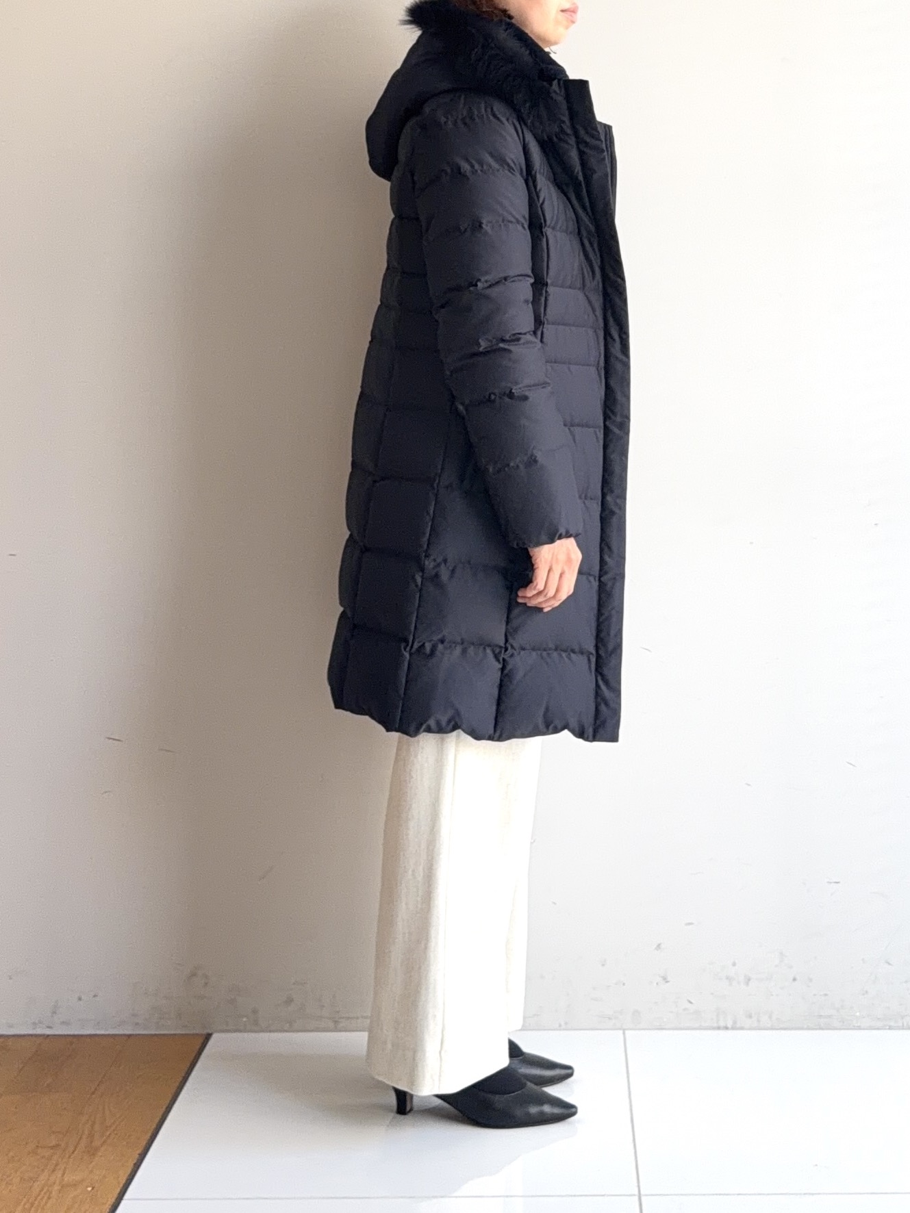 murayamaさんの「INDIVI｜【名品／撥水／抗菌防臭】ロング丈リサイクルダウンコート」を使ったコーディネート