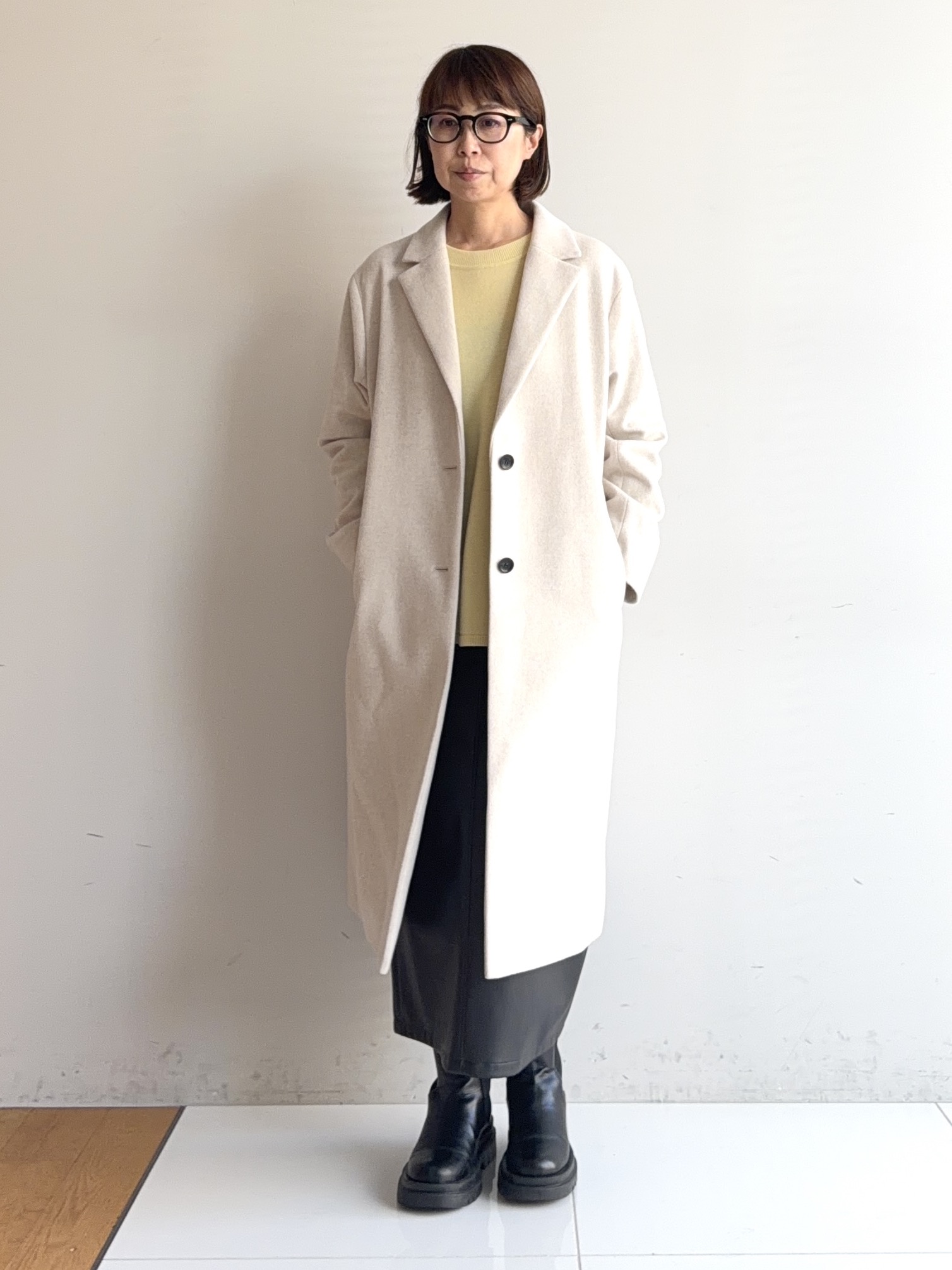 murayamaさんの「INDIVI｜【トレンド感◎／大人の光沢感】レザー調ナロースカート」を使ったコーディネート