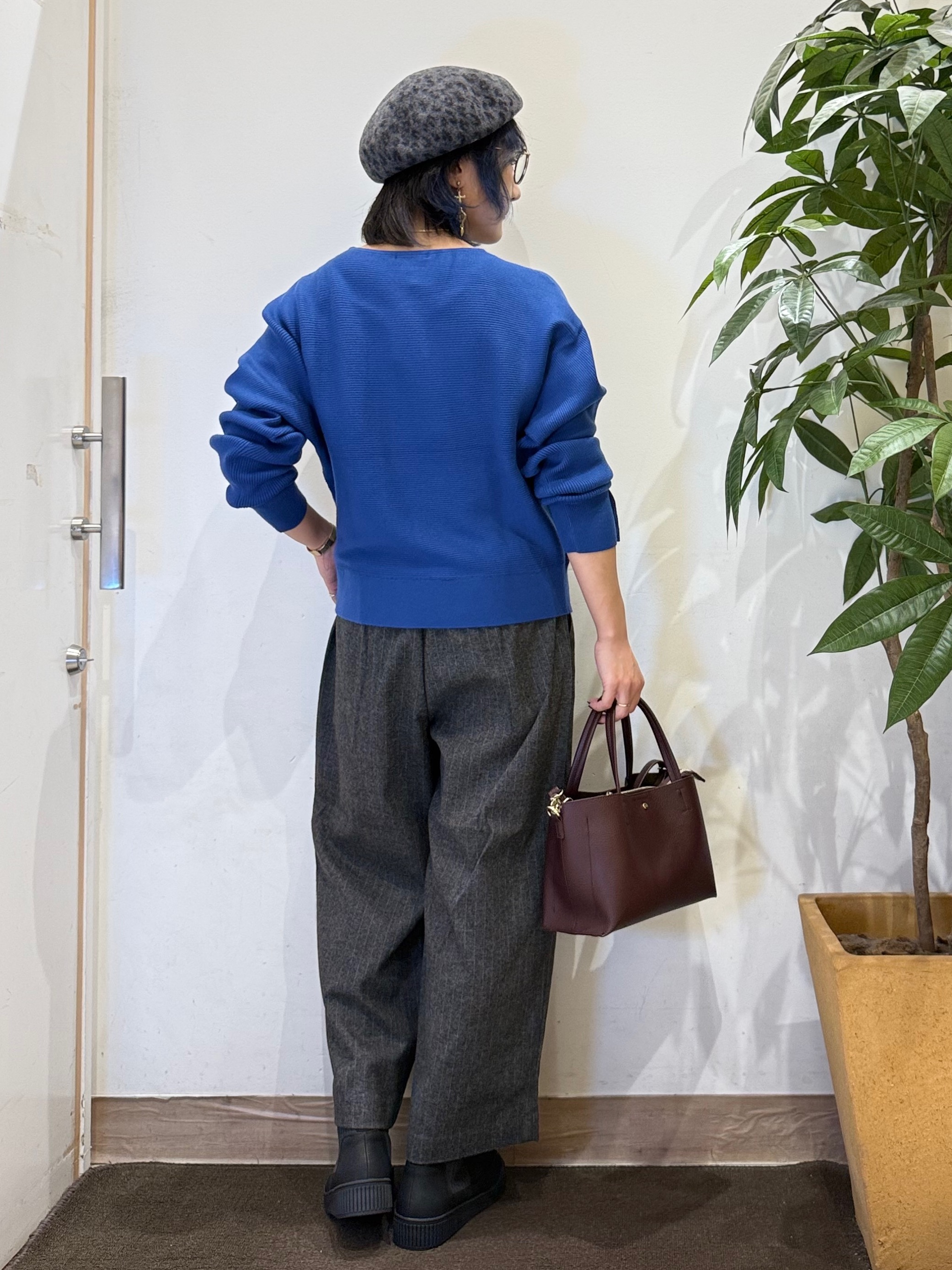 misakiさんの「SHOO･LA･RUE｜【洗濯機可/体型カバー】やわらかリブドルマンニット」を使ったコーディネート