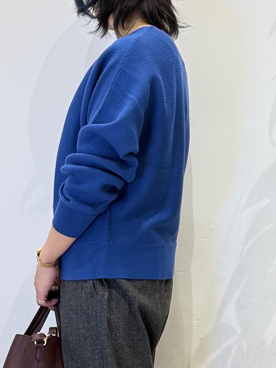 misakiさんの「SHOO･LA･RUE｜【洗濯機可/体型カバー】やわらかリブドルマンニット」を使ったコーディネート