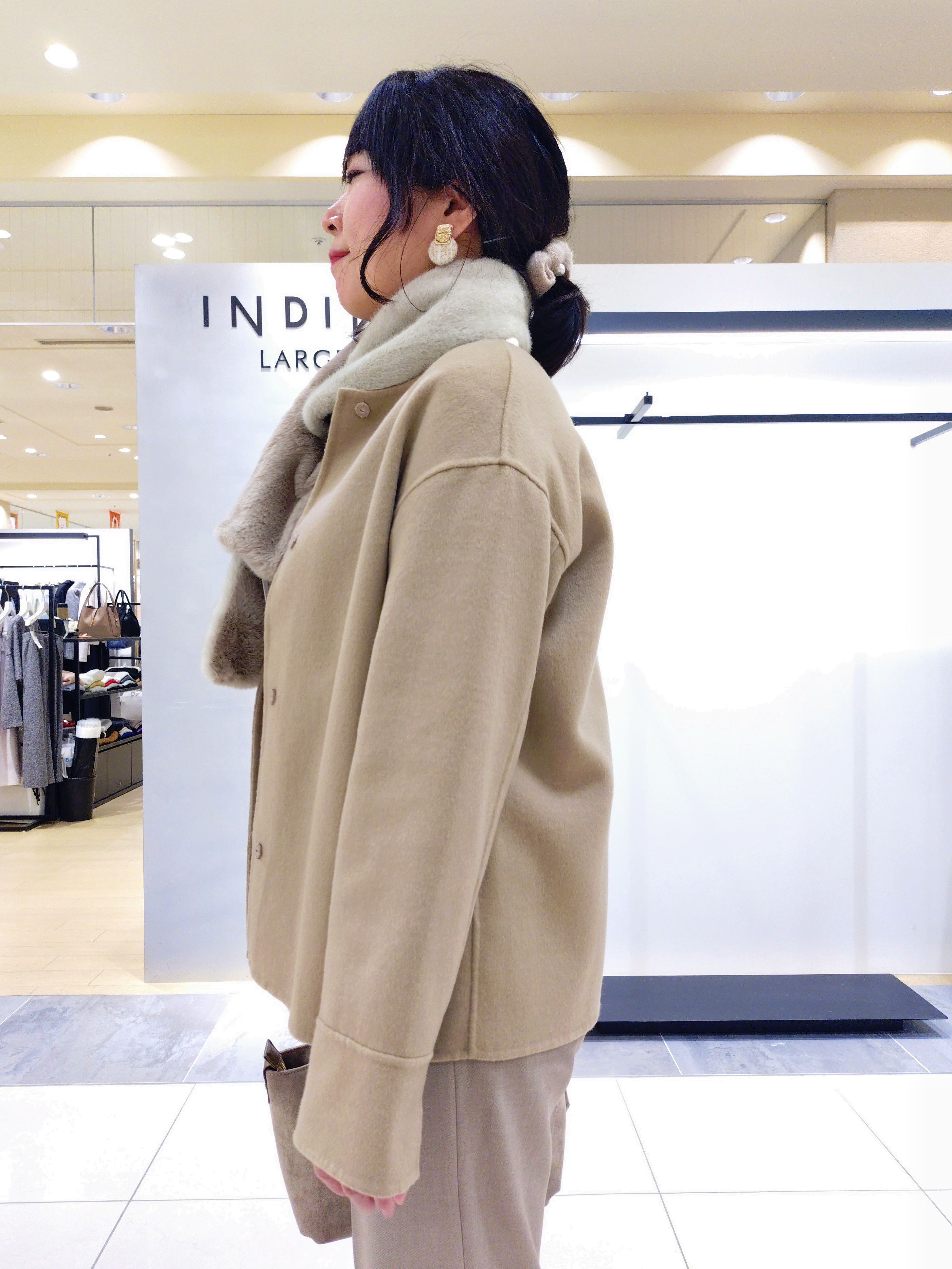 TOMOMIさんの「INDIVI｜追加生産プレオーダー開始！【ウール混】ビッグアーガイル柄ニット」を使ったコーディネート