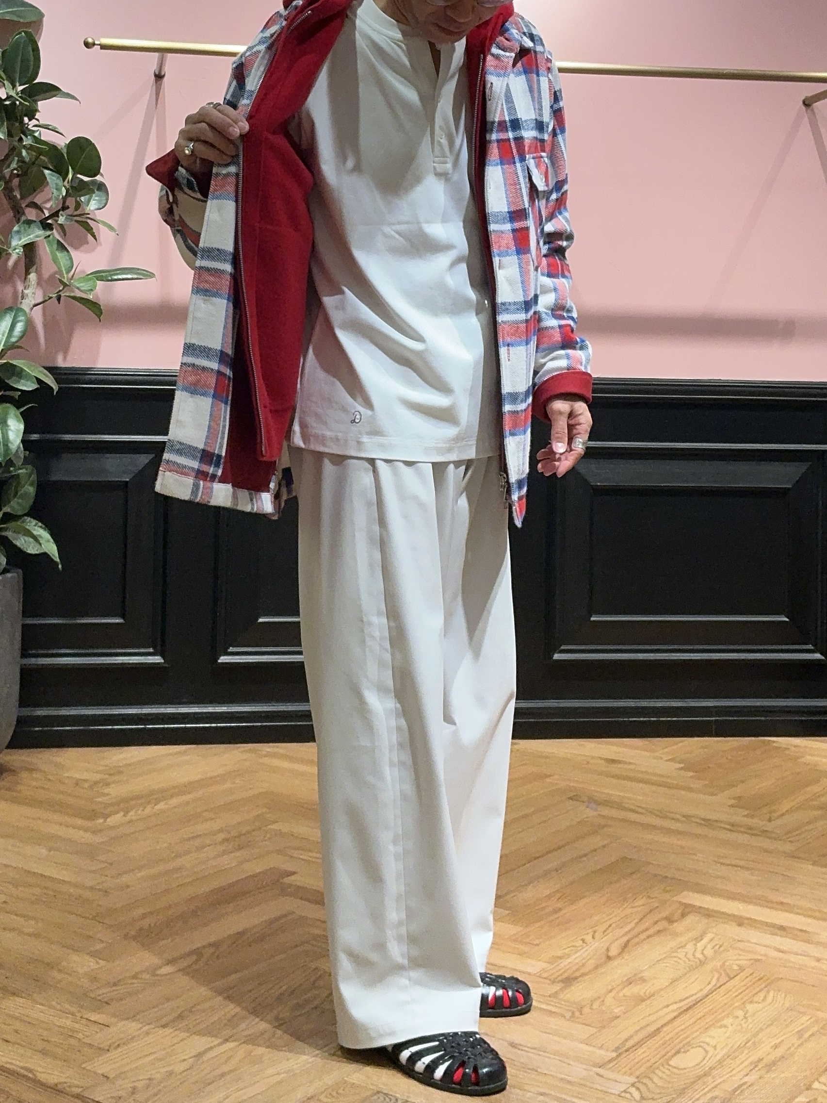 torigoeさんの「DRESSTERIOR｜タータンチェック シャツブルゾン」を使ったコーディネート