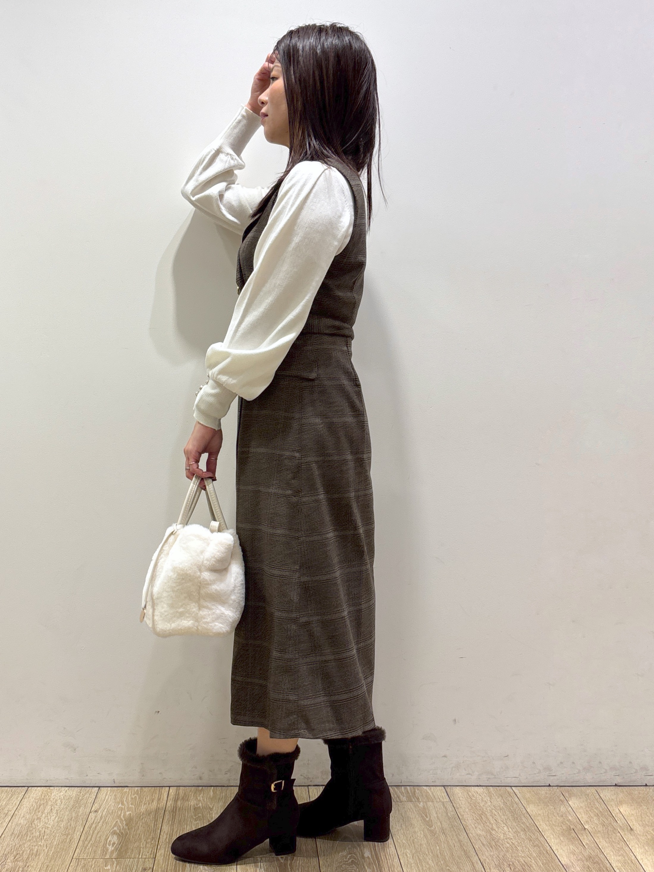 mameさんの「index｜トレンチ風ジャンスカ【洗濯機OK／イージーアイロン／防シワ】」を使ったコーディネート