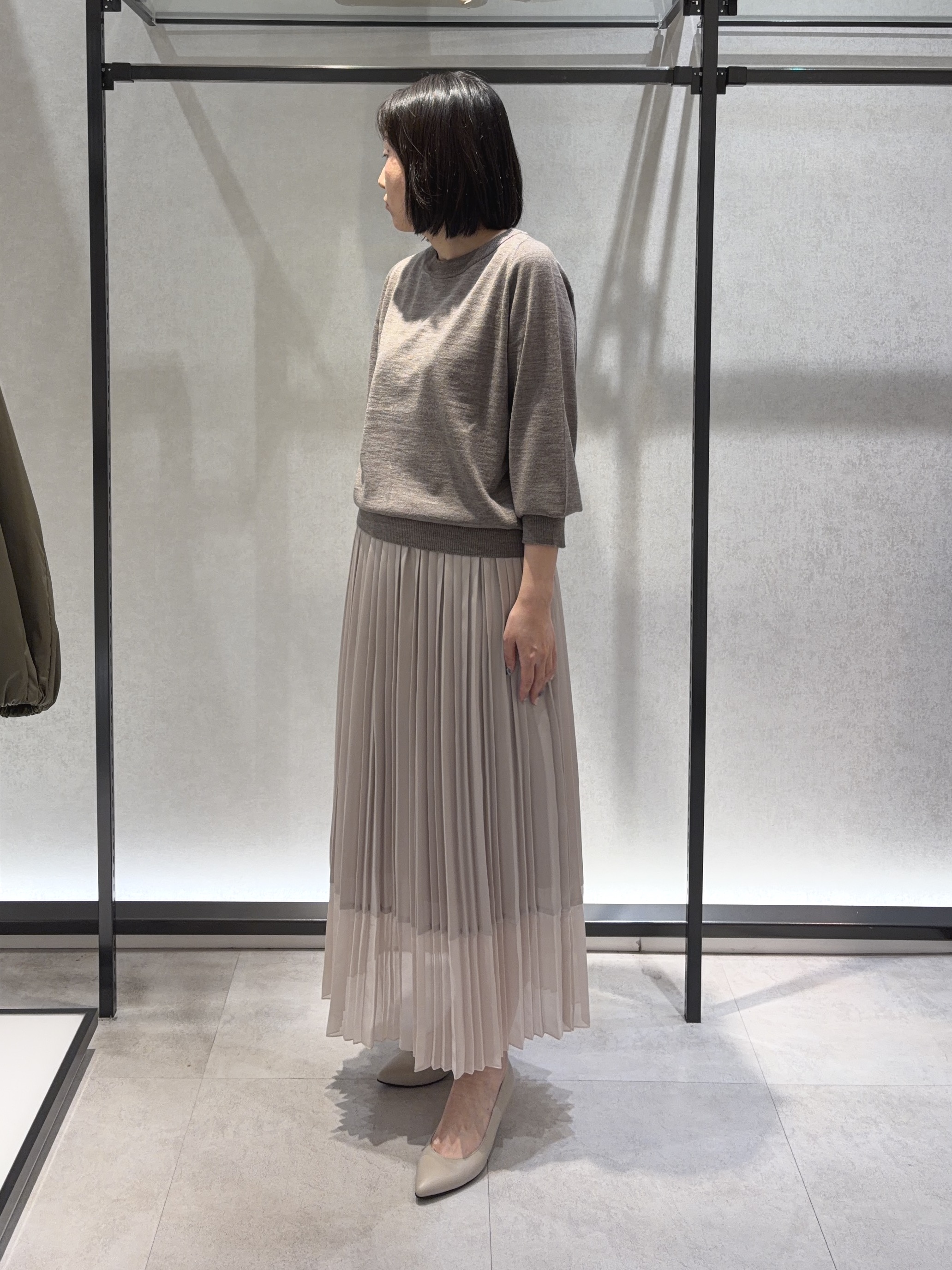 わたなべさんの「UNTITLED｜【アンサンブル可能/オンオフ使える】シルクウールカシミヤプルオーバー」を使ったコーディネート
