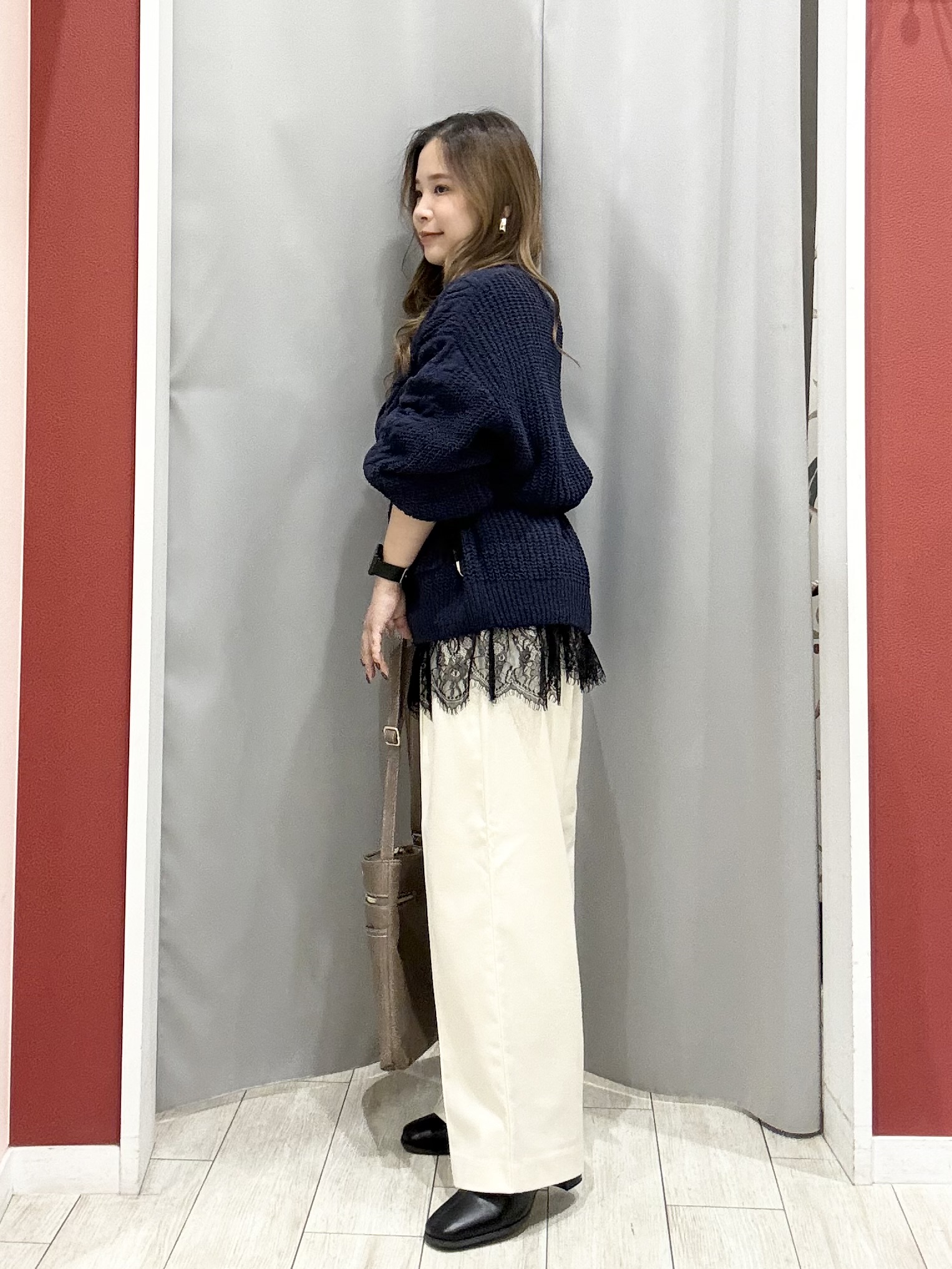 shioさんの「SHOO･LA･RUE｜【洗濯機可】もこもちモールケーブル Vネックカーディガン」を使ったコーディネート