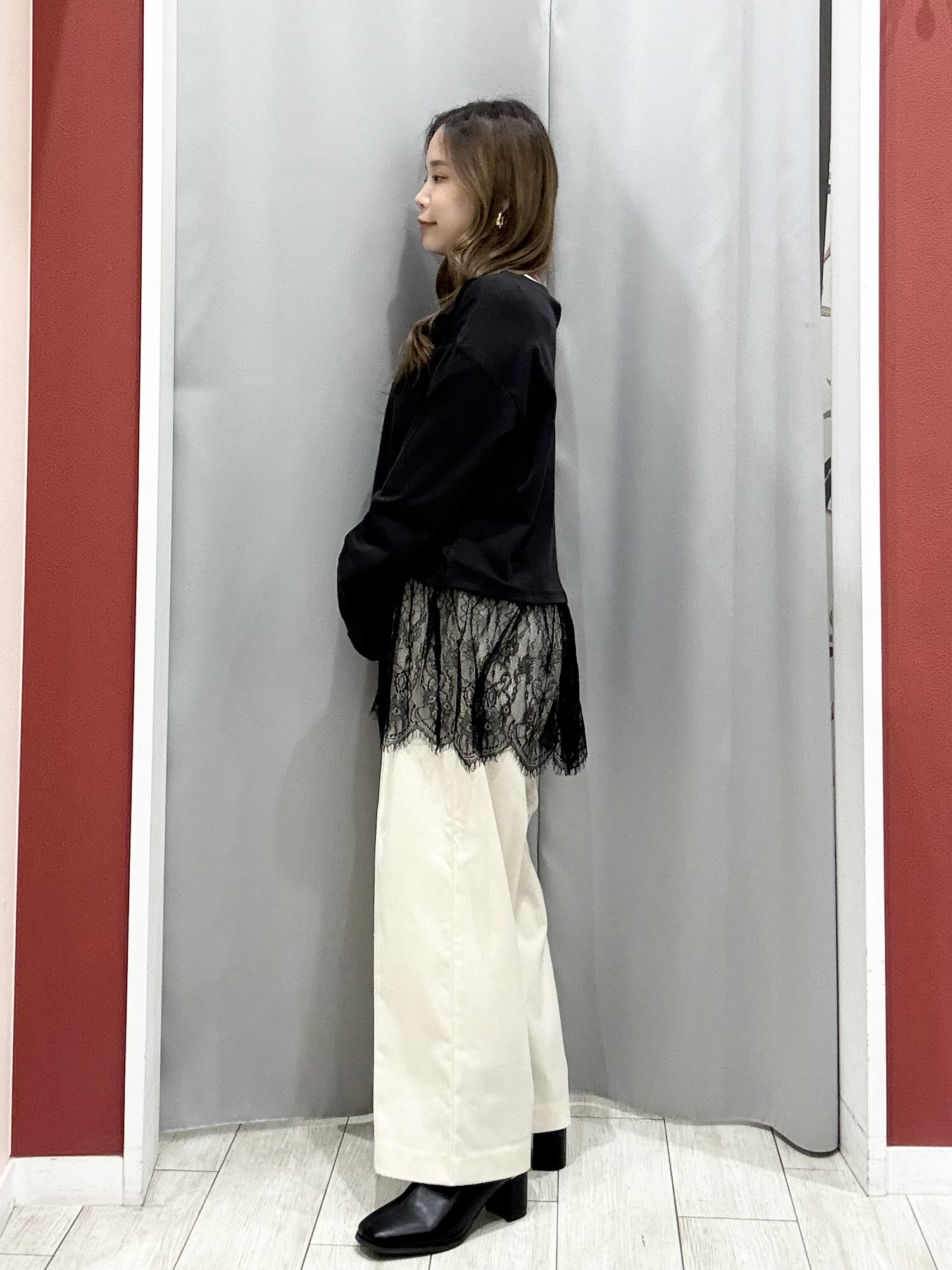 shioさんの「SHOO･LA･RUE｜【洗濯機可】もこもちモールケーブル Vネックカーディガン」を使ったコーディネート
