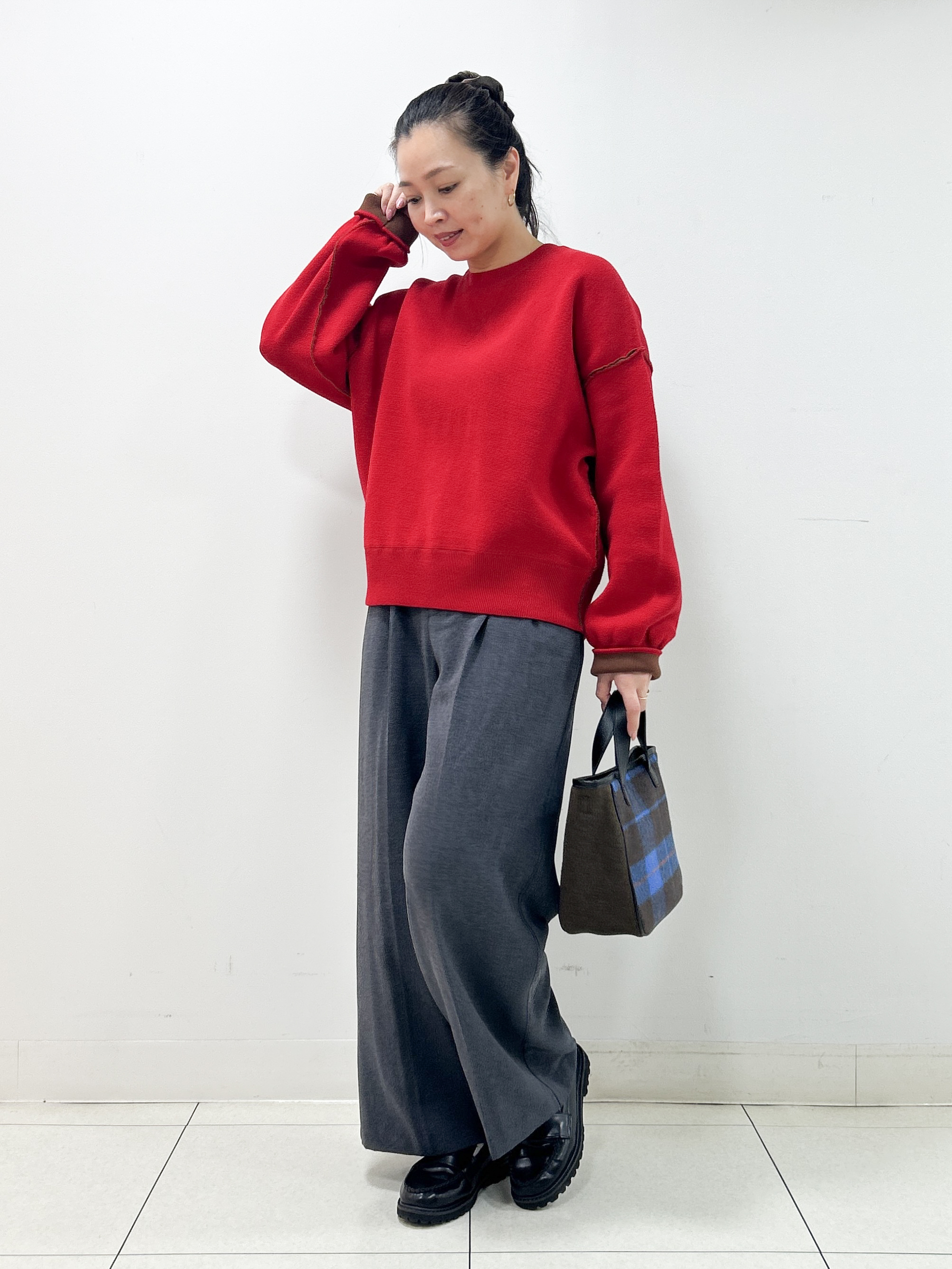 Kaiさんの「Dessin｜【2WAY/洗濯機OK/XS-L】配色リバーシブル コットンジャカード クルーネックニット」を使ったコーディネート
