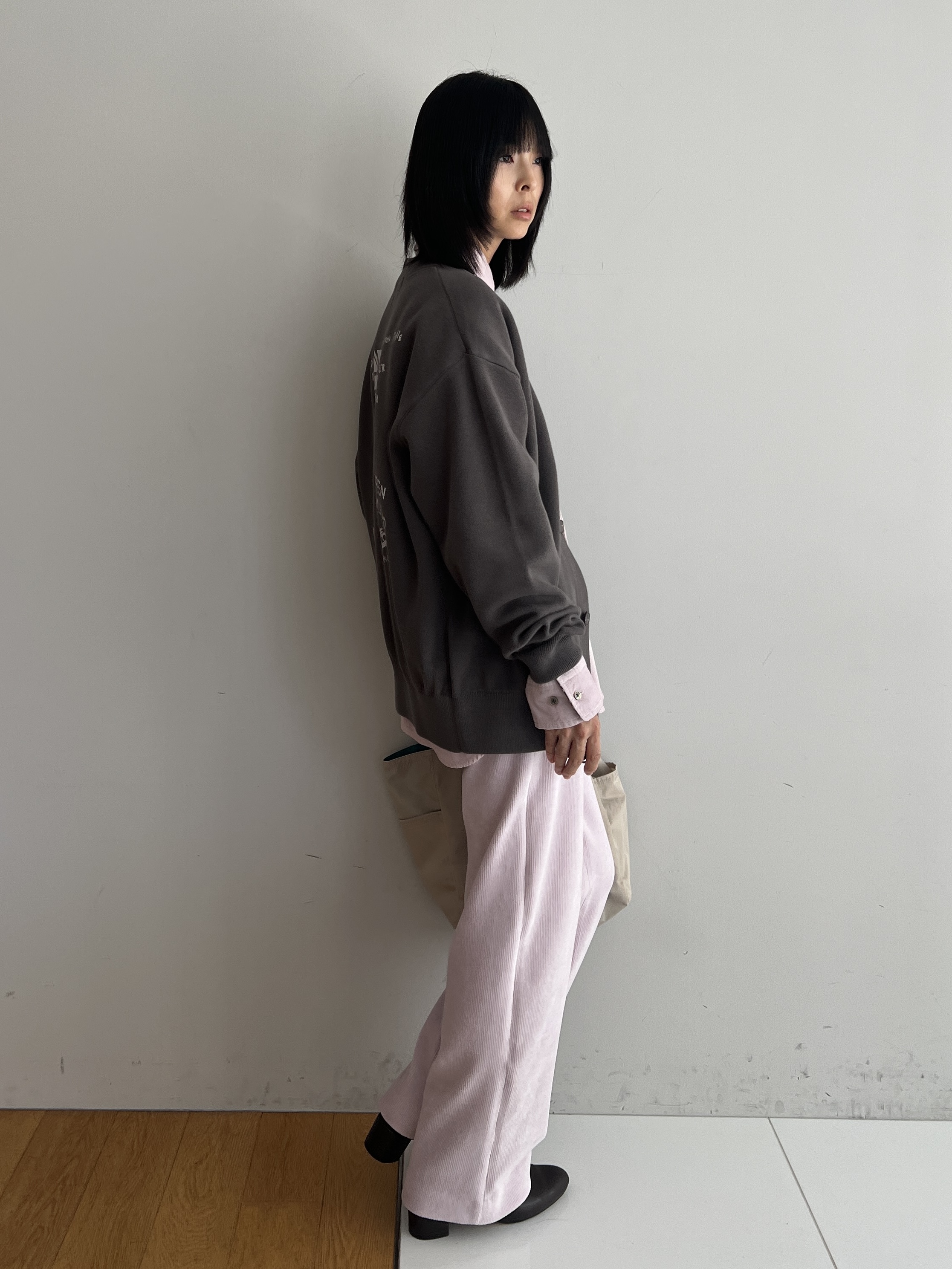 misaさんの「DRESSTERIOR｜【軽やかな着心地】コーデュロイ オーバーサイズシャツ」を使ったコーディネート