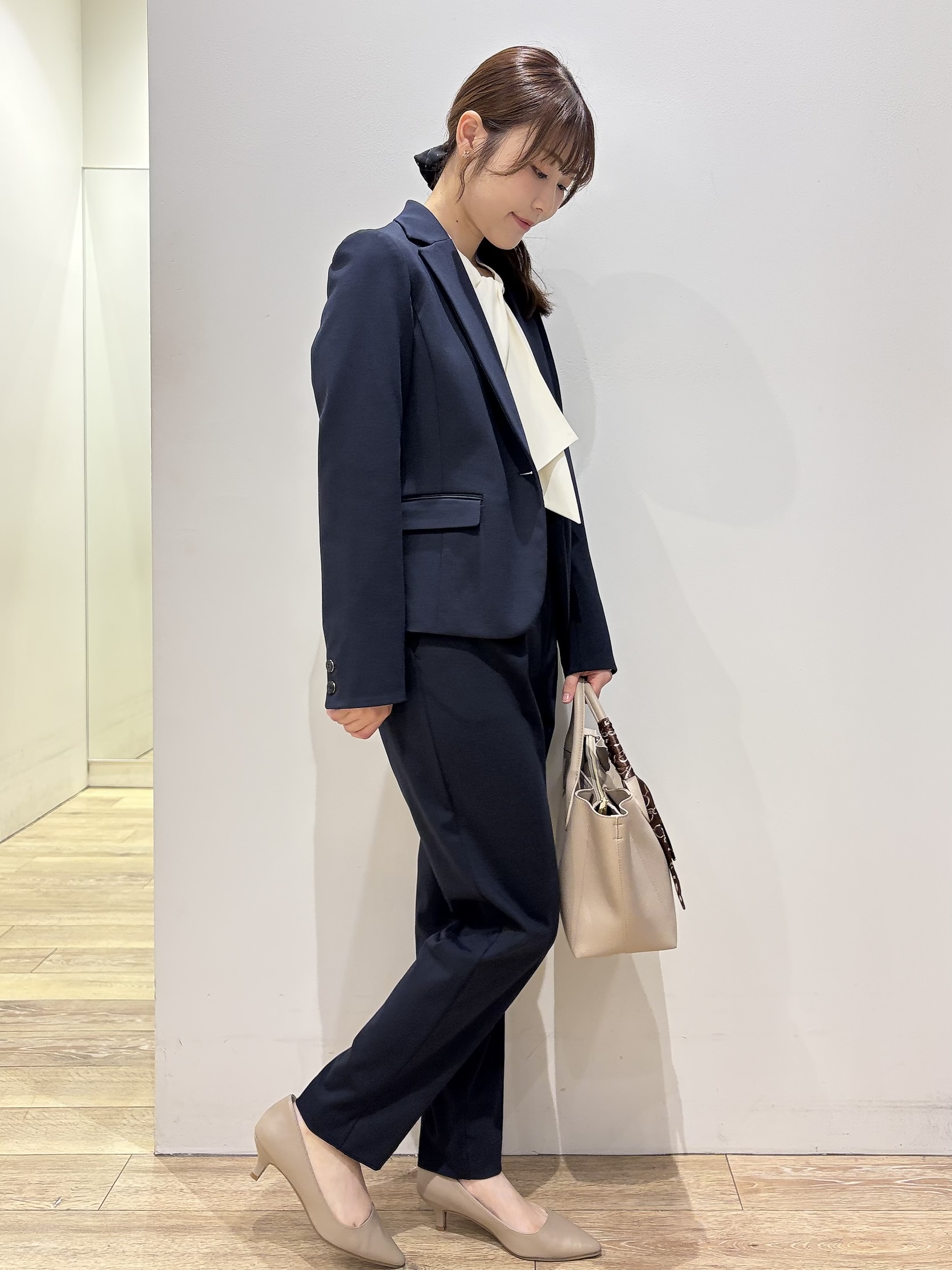 MOMOさんの「index｜【XS-3Lサイズ】ストレッチテーラードジャケット《ウォッシャブル／イージーアイロン》」を使ったコーディネート