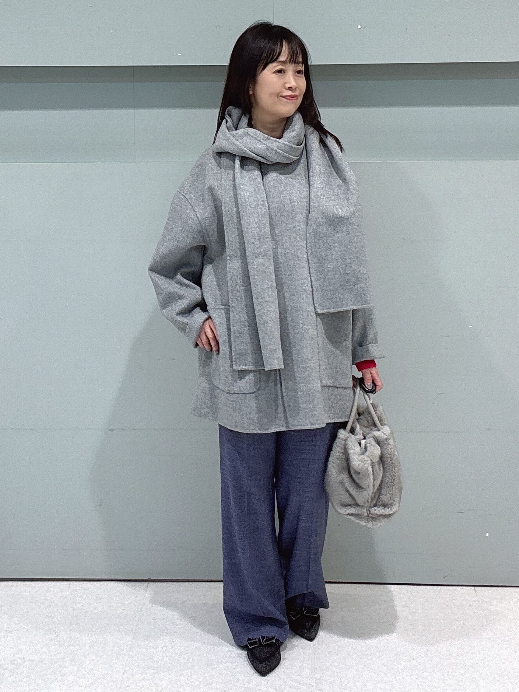 makiさんの「UNTITLED｜【マフラー付き/ゆったり】リバーコート」を使ったコーディネート