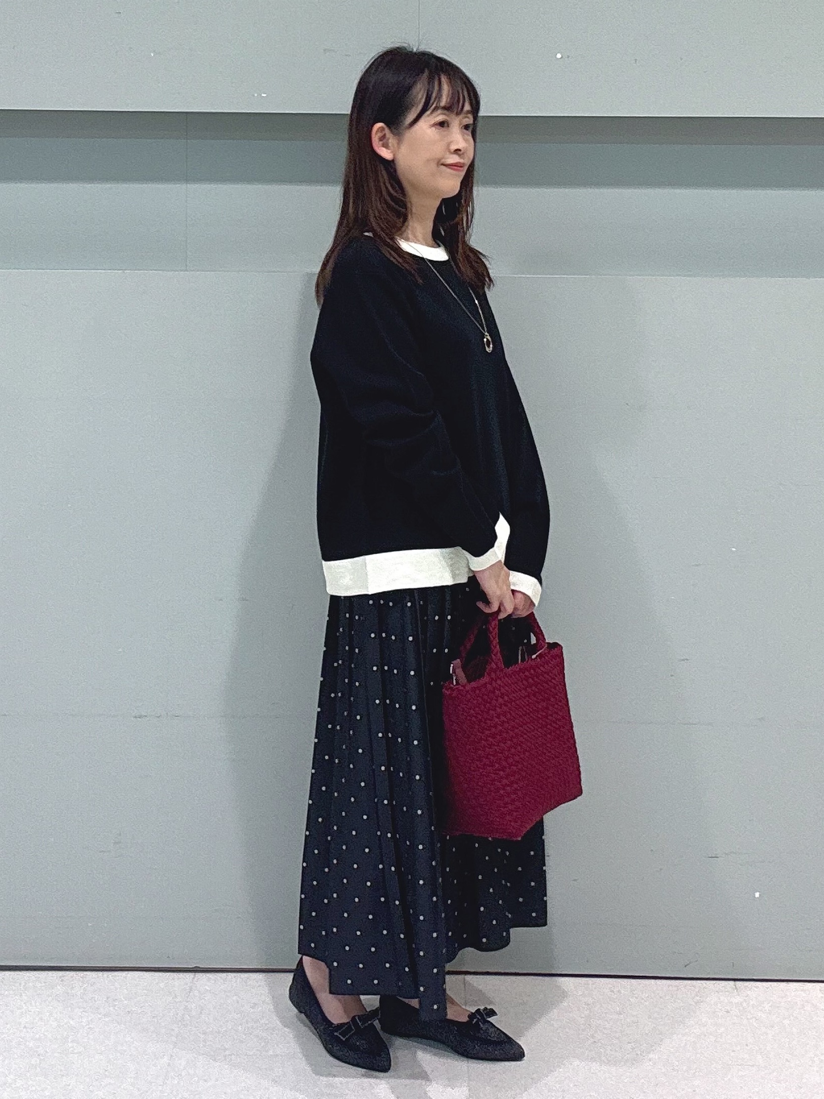 makiさんの「UNTITLED｜【アンサンブル可/上品映え】モールラインクルーネックニット」を使ったコーディネート