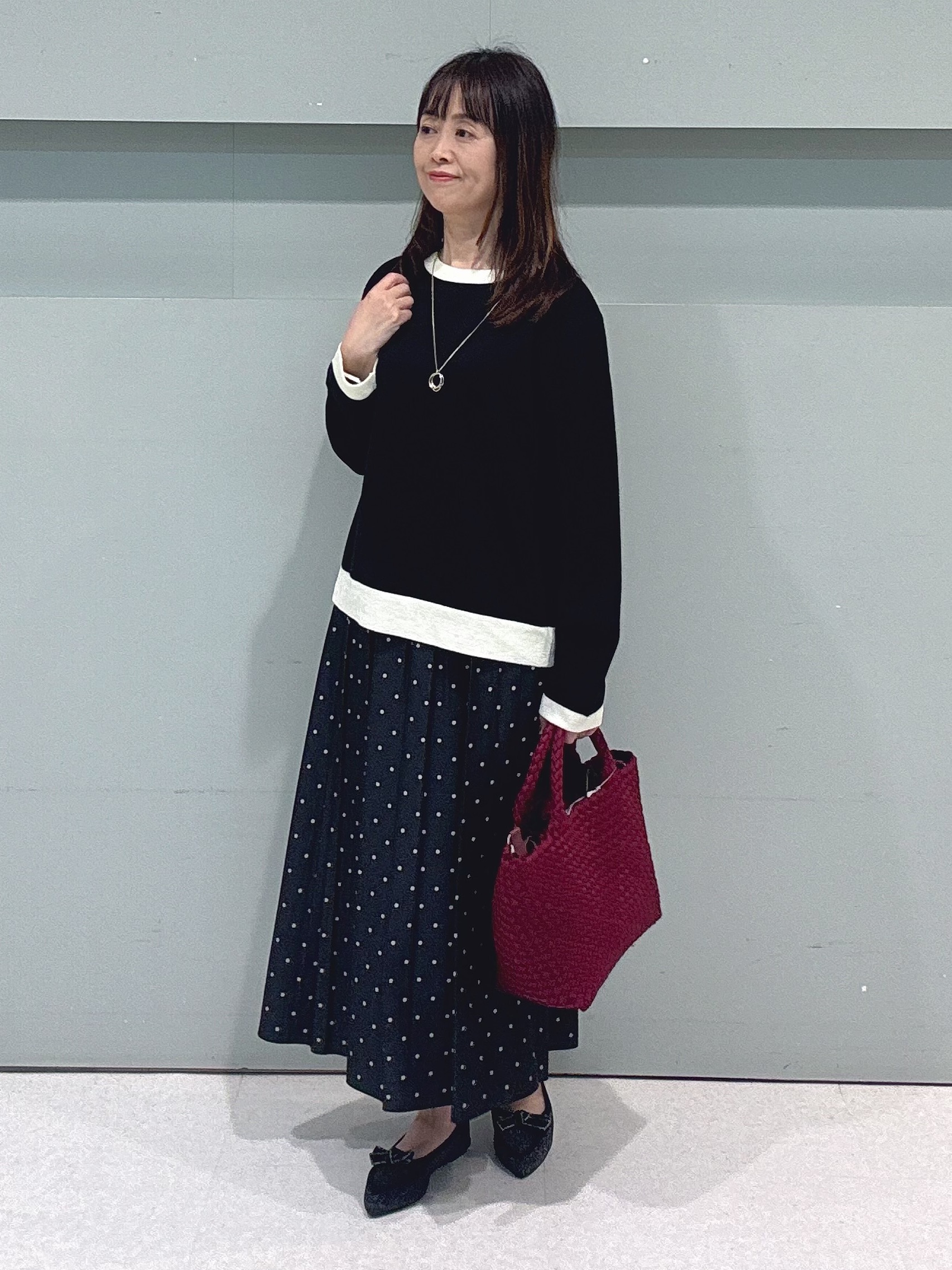makiさんの「UNTITLED｜【アンサンブル可/上品映え】モールラインクルーネックニット」を使ったコーディネート