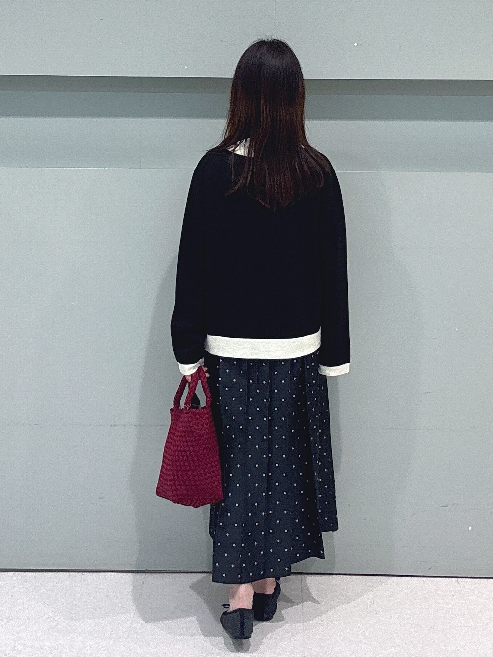 makiさんの「UNTITLED｜【アンサンブル可/上品映え】モールラインクルーネックニット」を使ったコーディネート